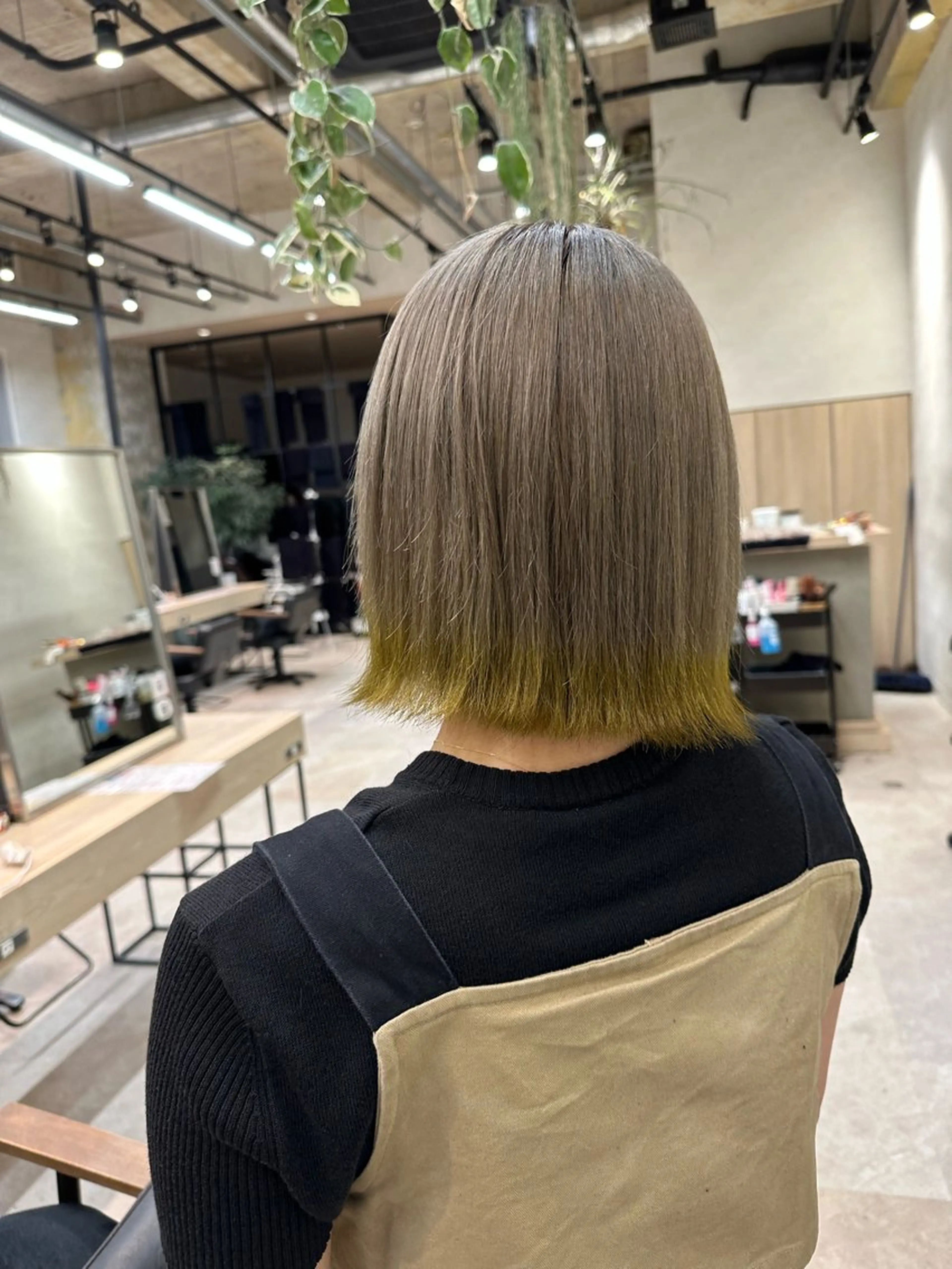 ショート ブリーチカラー 〻髪質改善〻アレンジのヘアスタイル