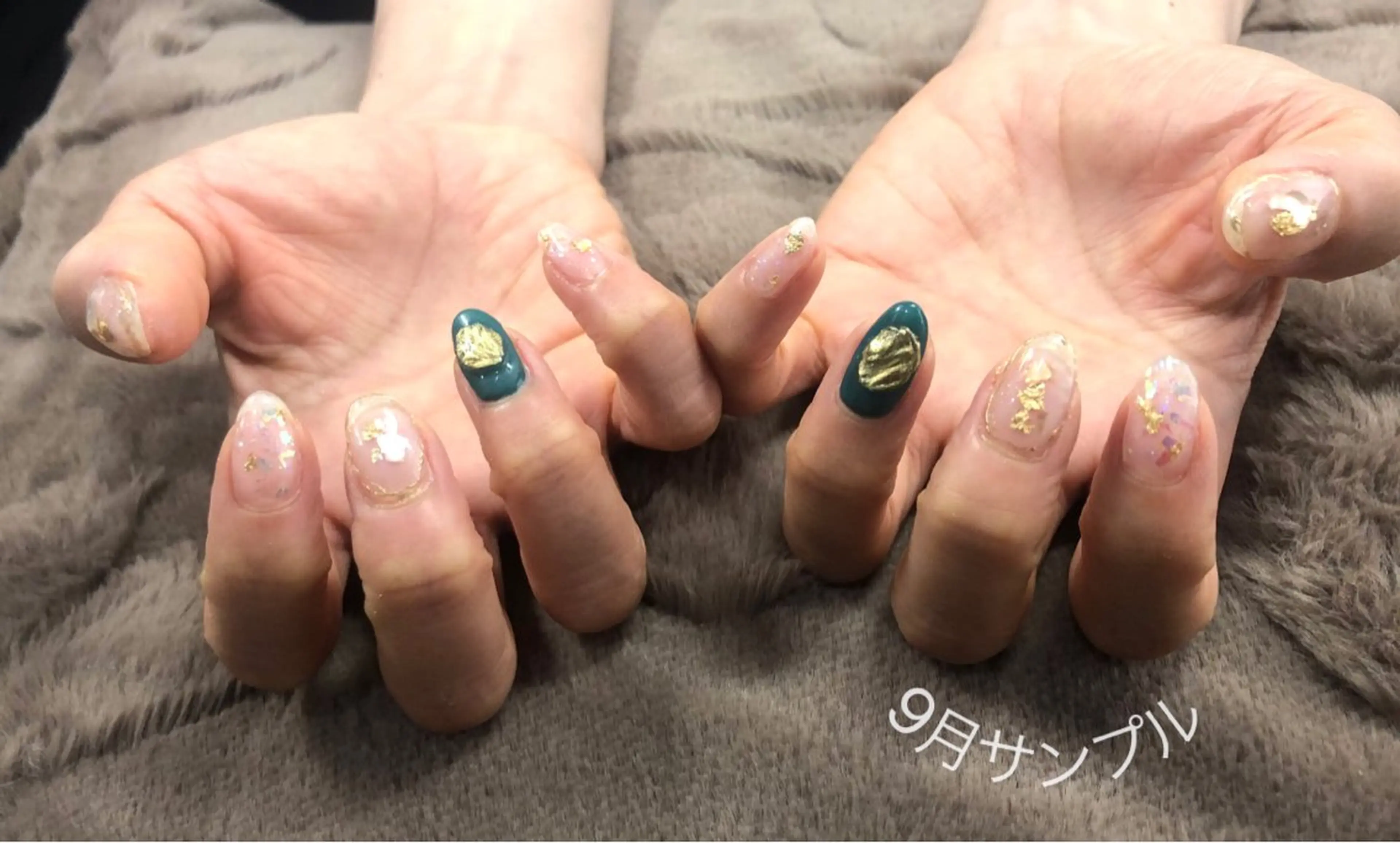 ミディアム サロンku'u所属・salon kuuのネイルデザイン