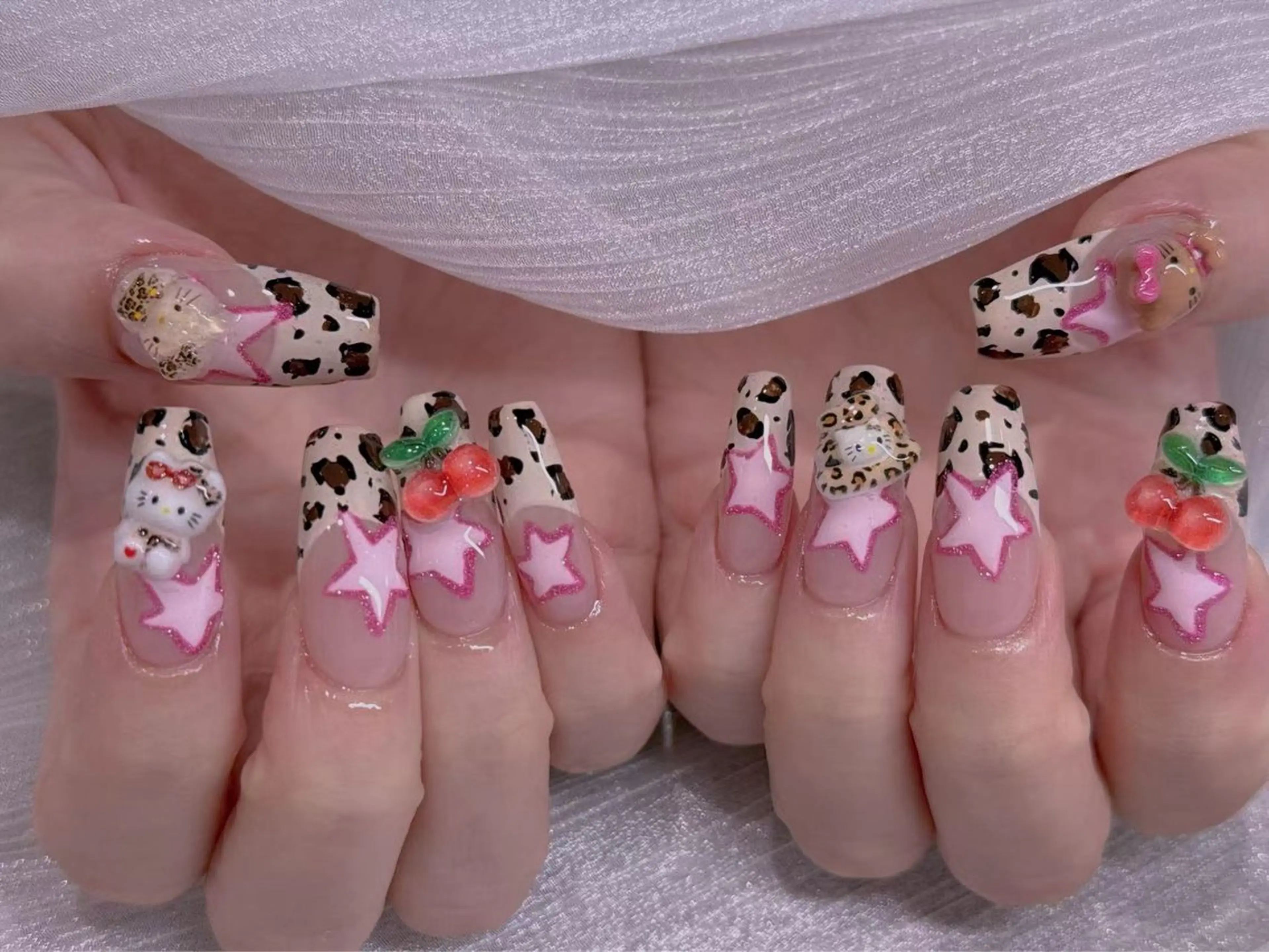 ネイル M2ネイルサロン【長さ出し&フィルイン導入店】所属・長さ出し専門店 RIRIのネイルデザイン