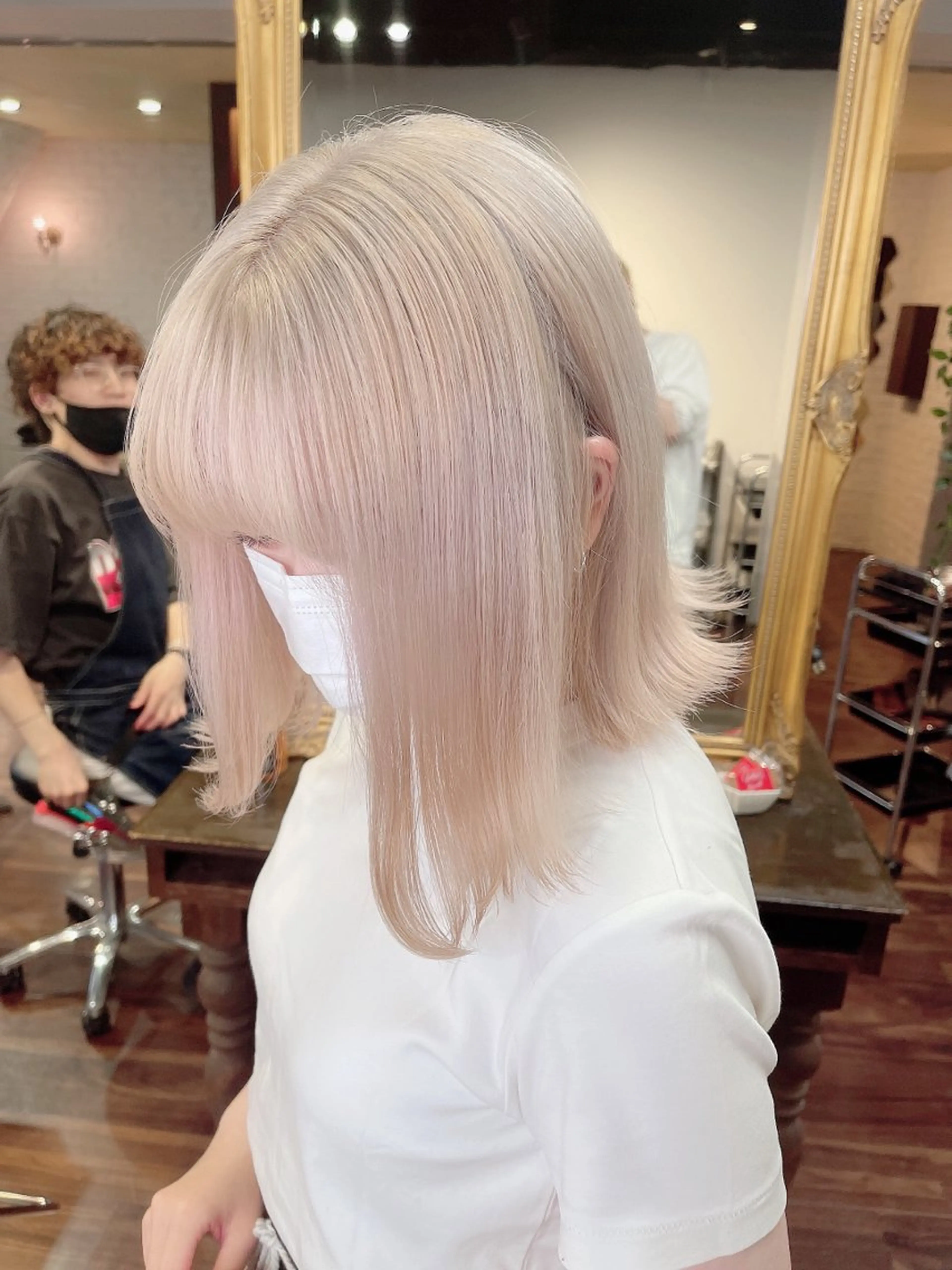 ショート カラー パーマ ヘアアレンジ カット ヘアカラー トリートメント 心斎橋ダブルカラー ボブ/レイヤーのヘアスタイル