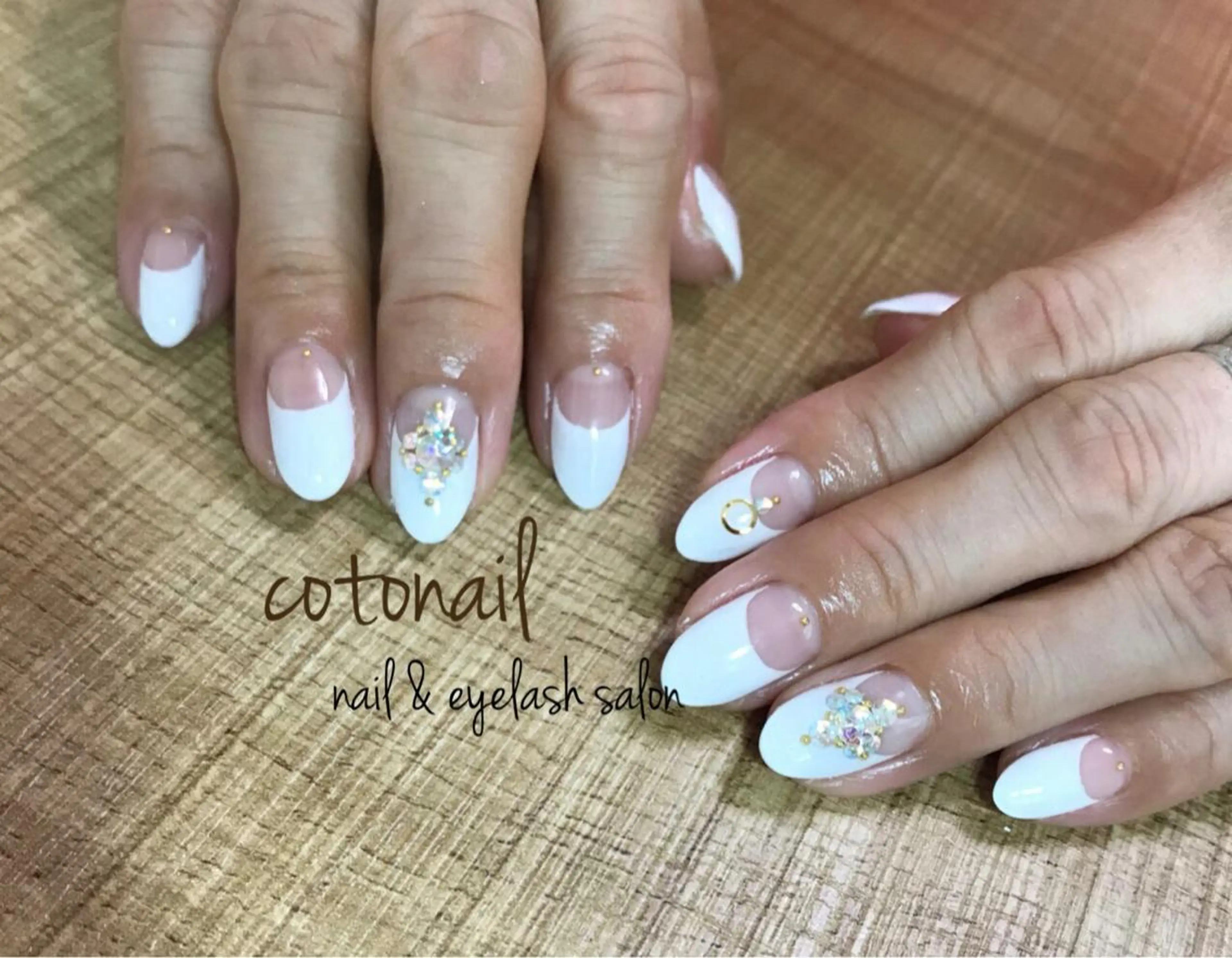 セミロング ネイル アートネイル ハンドネイル ツメトマツゲ .のネイルデザイン