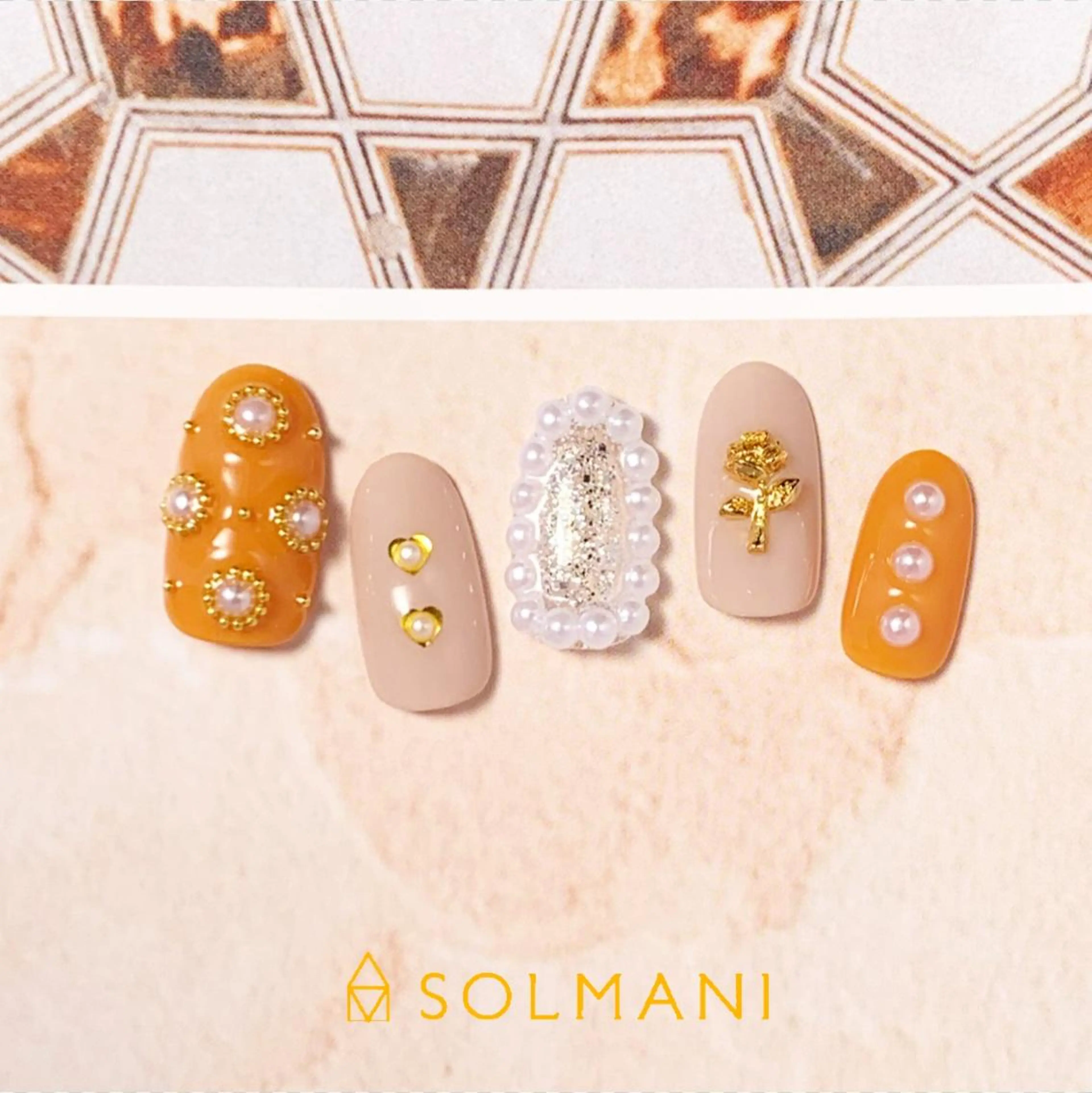 ネイル SOLMANI 予約担当のネイルデザイン