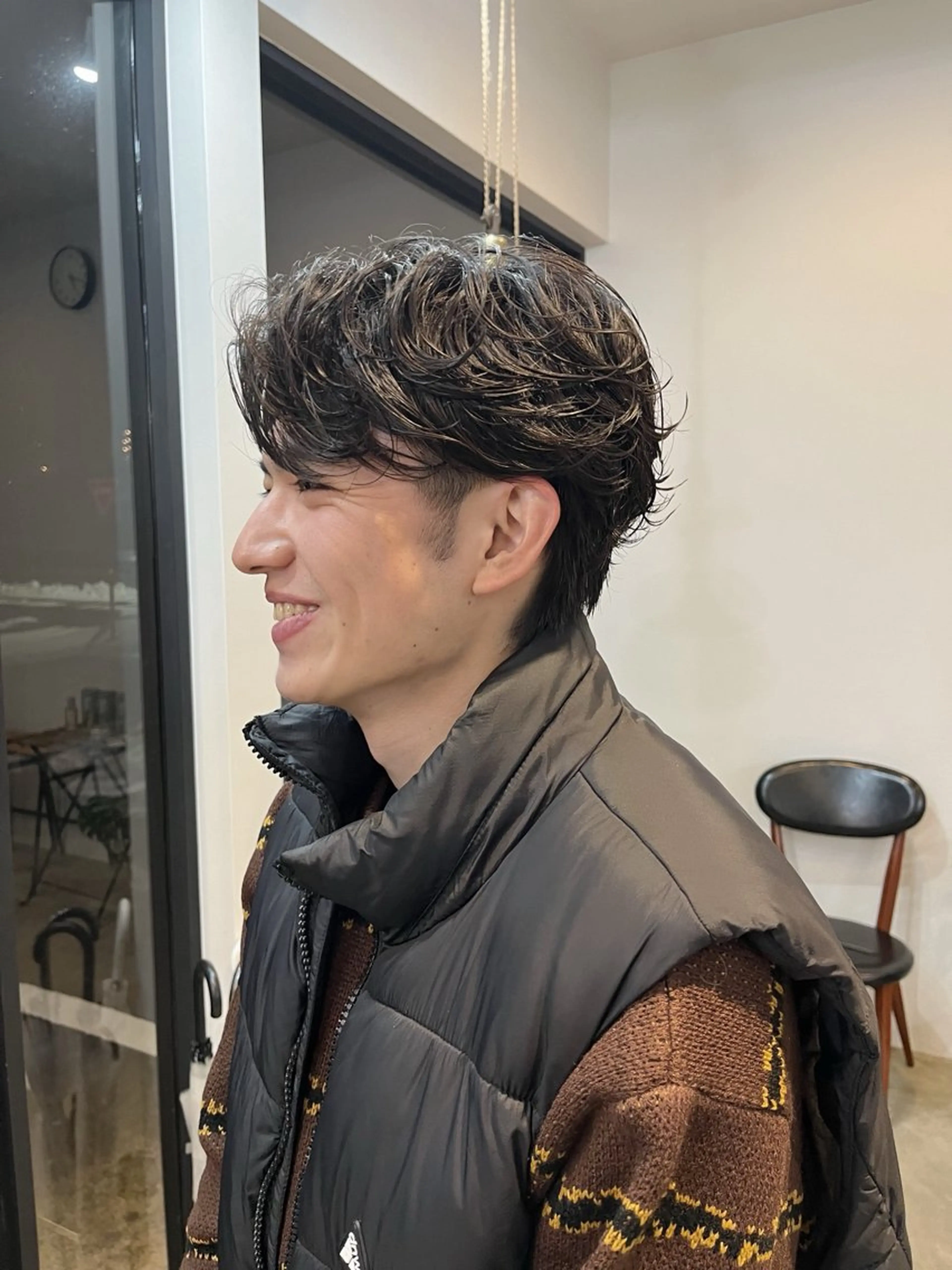 パーマ メンズ センターパート メンズパーマ ニュアンスパーマ 荒川泰輝 /オリーブカラーのヘアスタイル