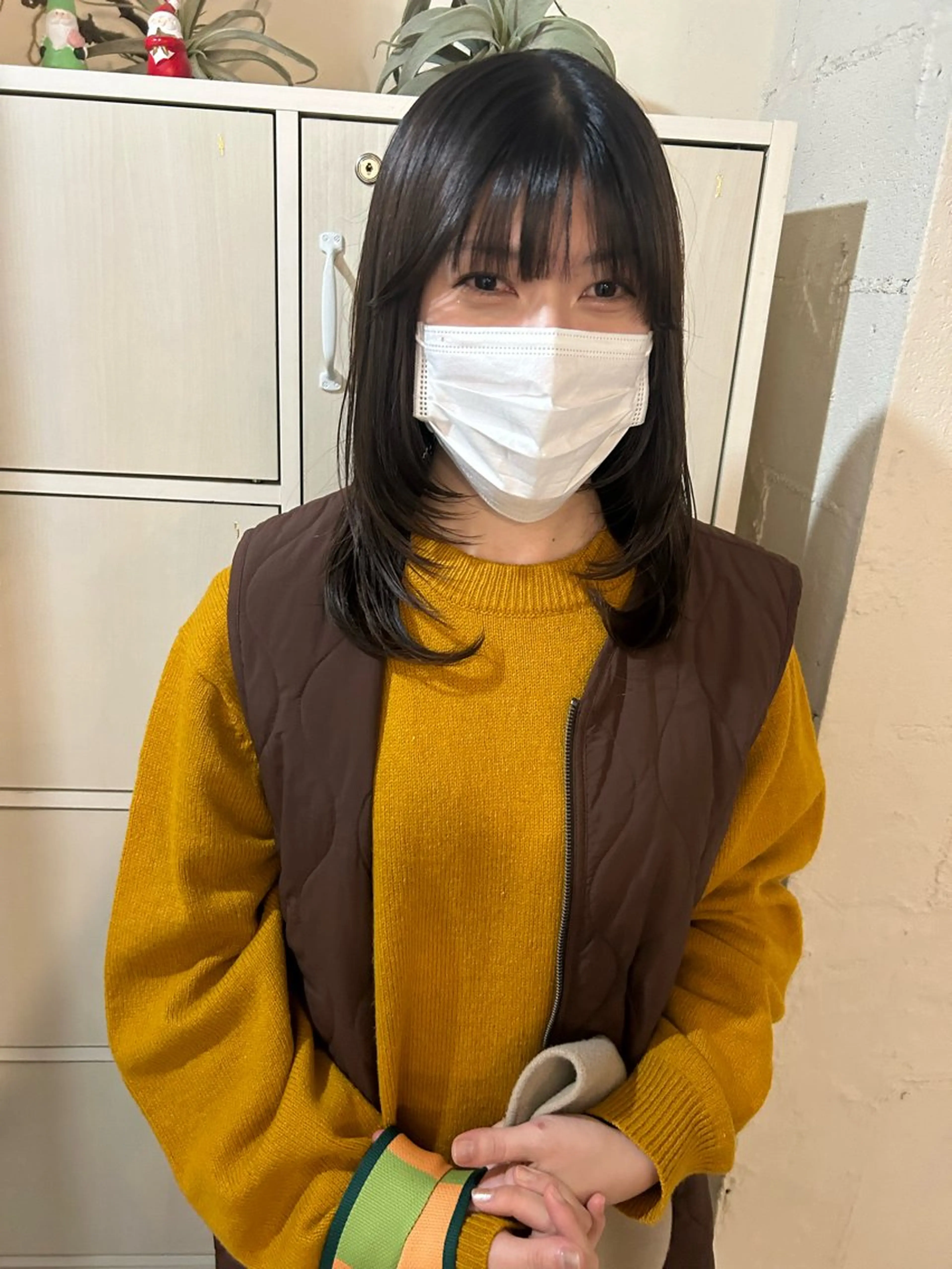セミロング color list 倉本恋のヘアスタイル