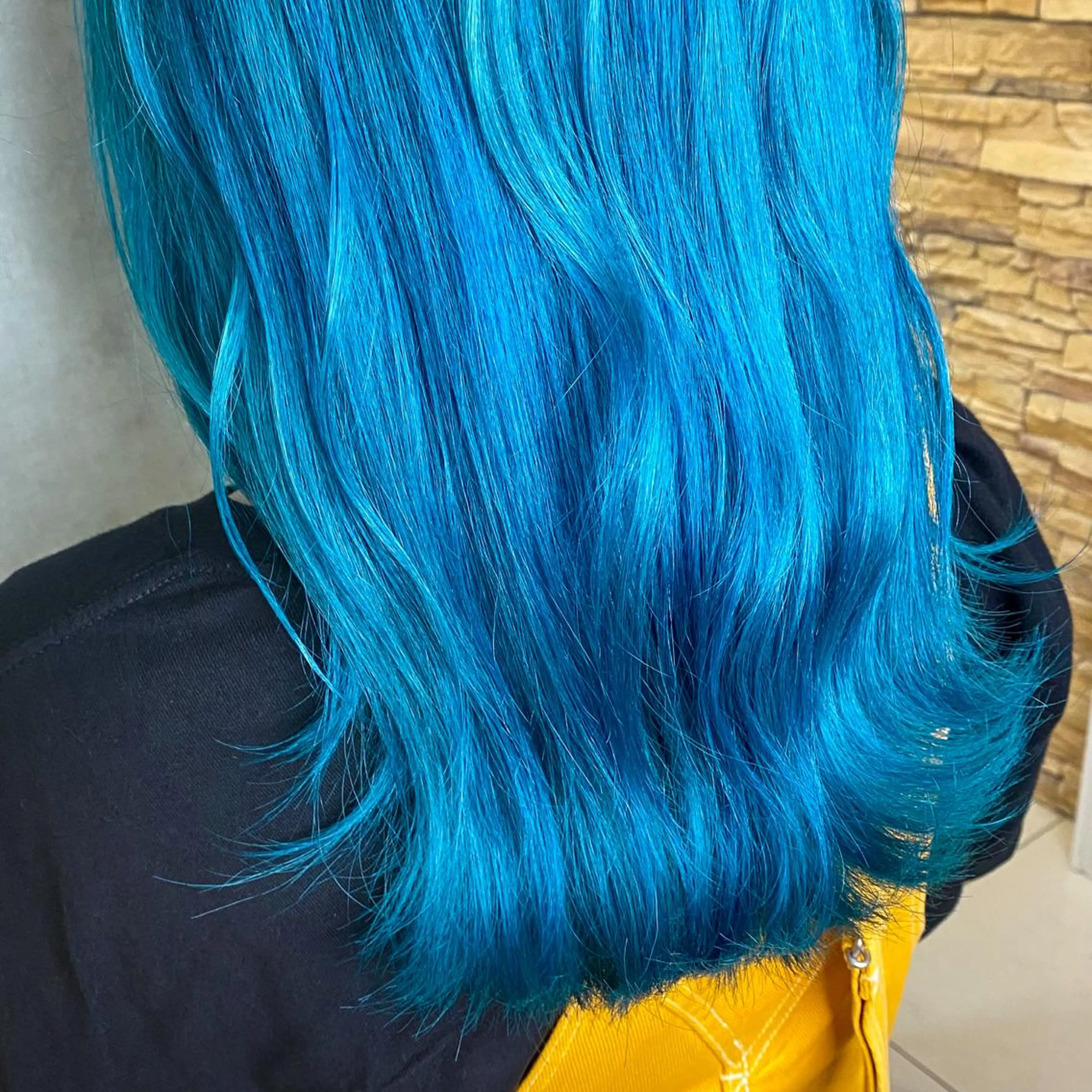 ミディアム カラー ブルーカラー ヘアカラー トリートメント 🌱ブリーチ・透明感 カラー/mapi🦭のヘアスタイル