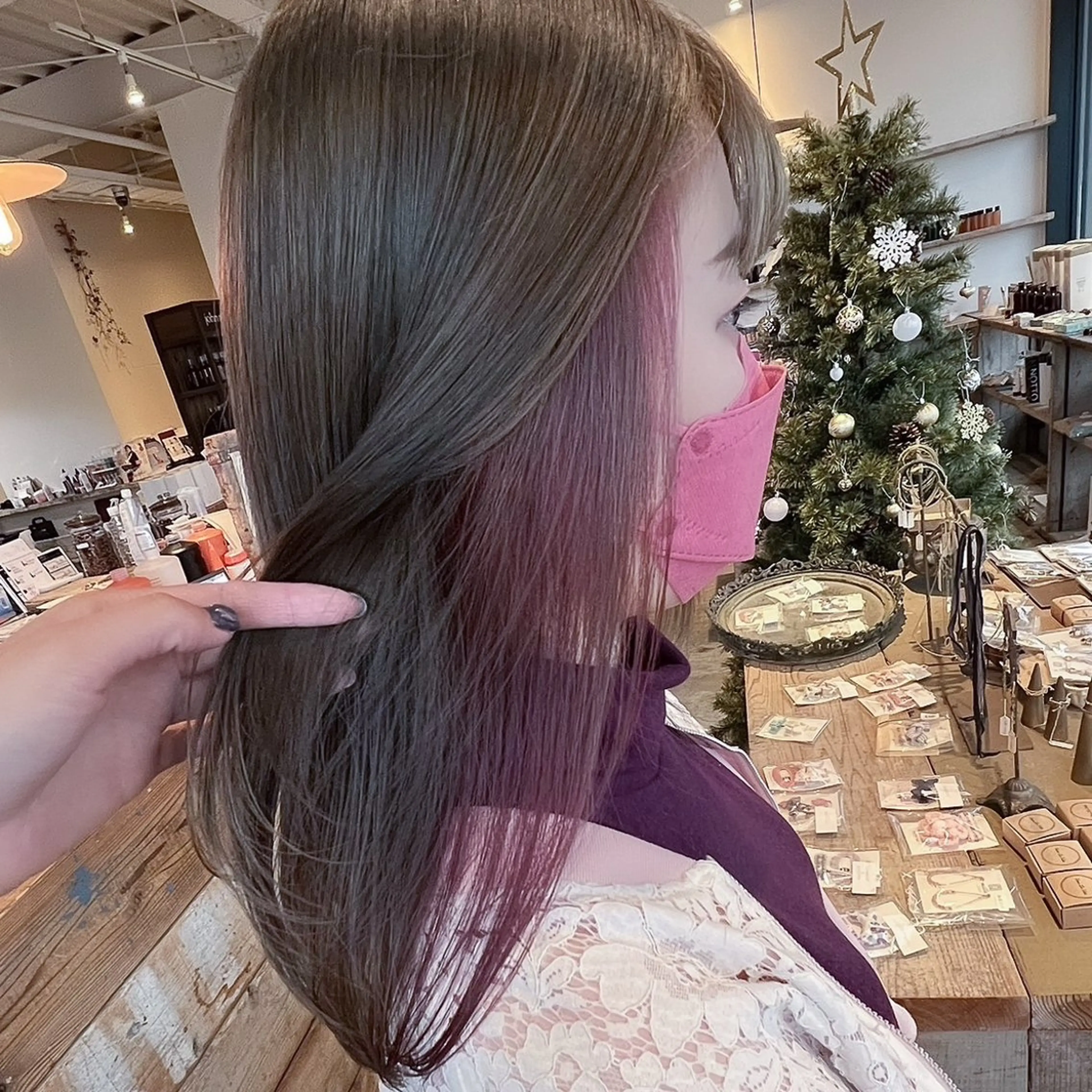 セミロング カラー 1005mille cinq所属・岸下 理緒のヘアスタイル