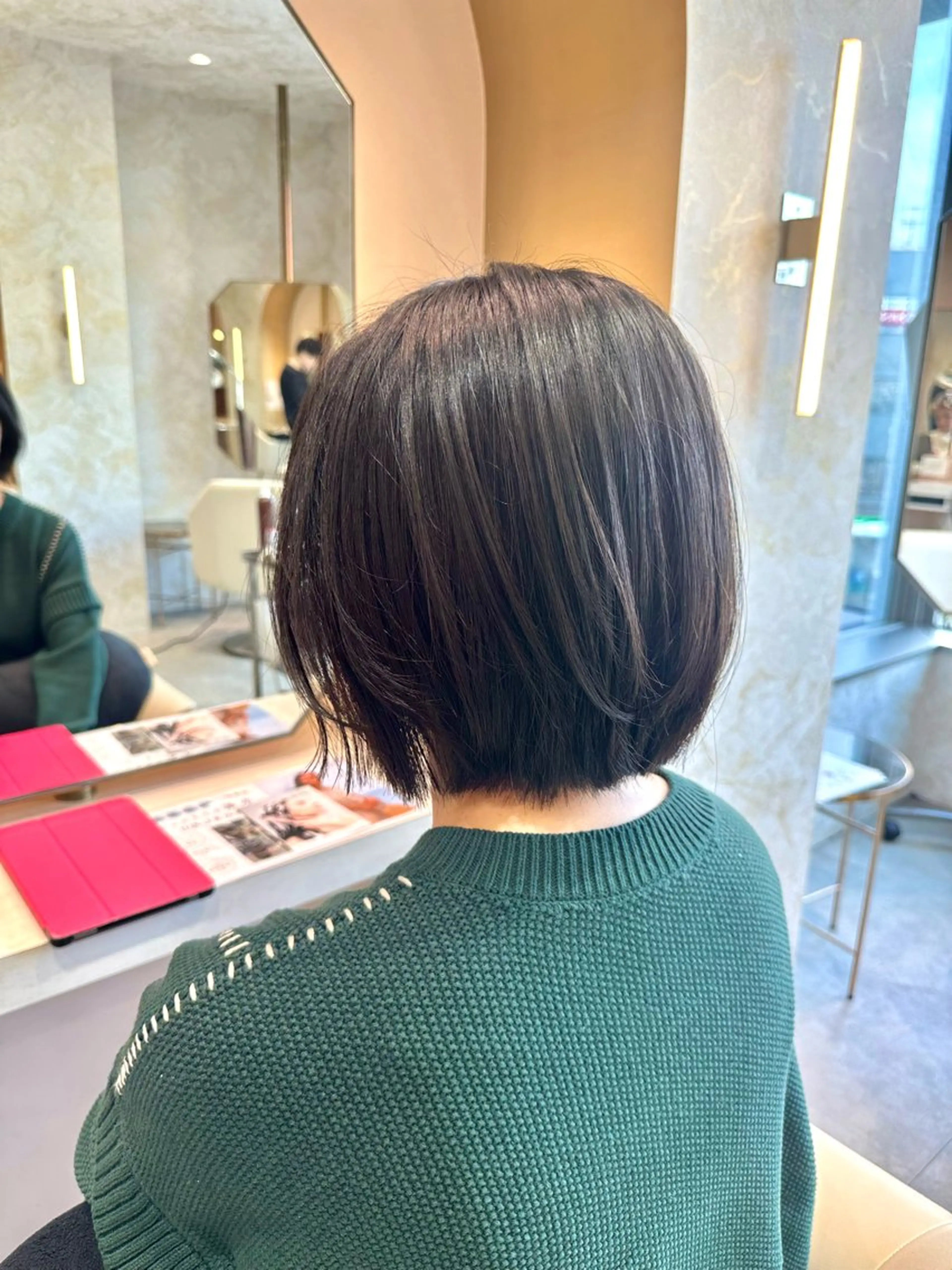 ショート La fith hair rond 立川店所属・kyosuke. 艶カラー/ブリーチのヘアスタイル