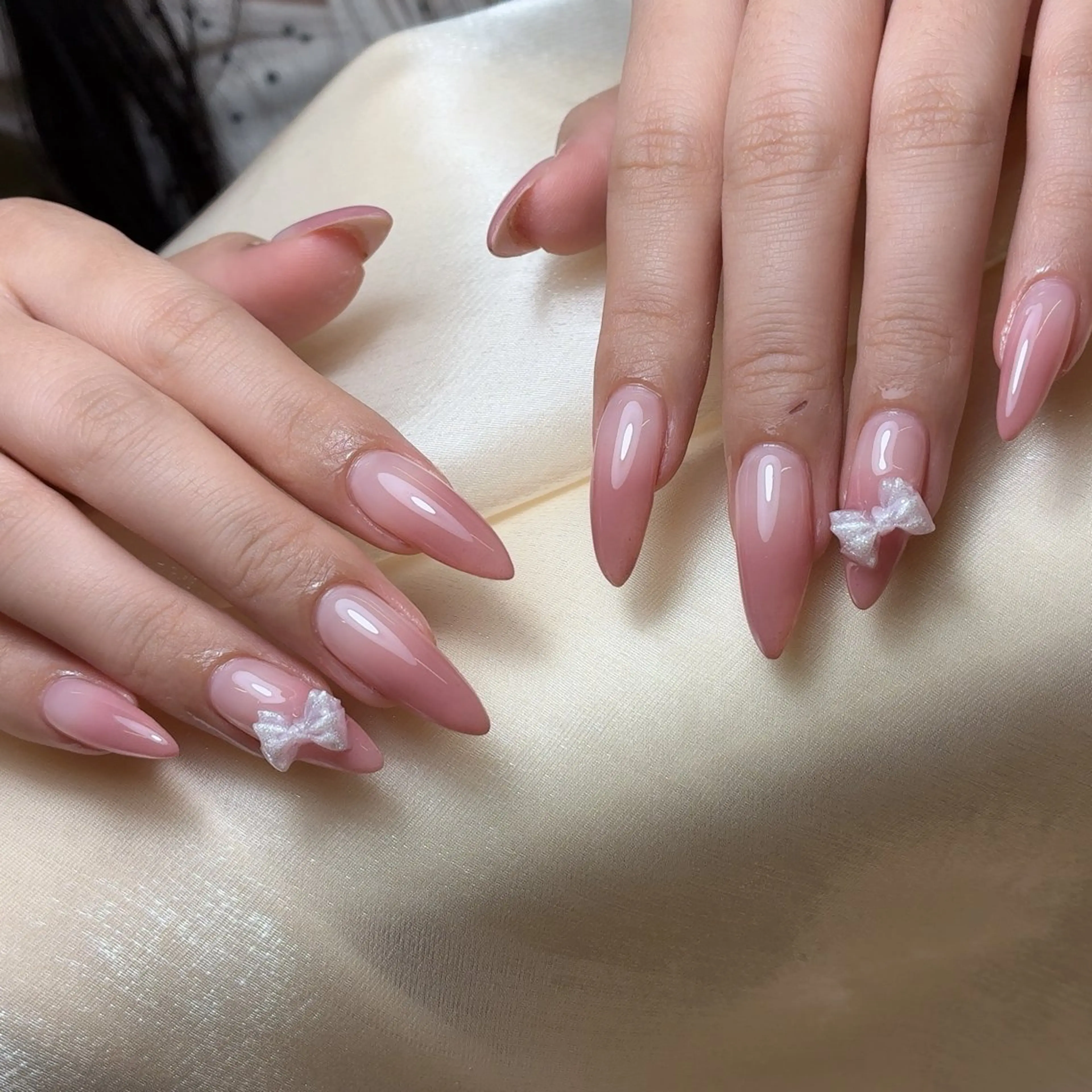 ネイル オーロラネイル チークネイル 長さ出し フットネイル フレンチネイル ハンドネイル ハンドケア J&C Nail Salon吉祥寺所属・YU KIのネイルデザイン