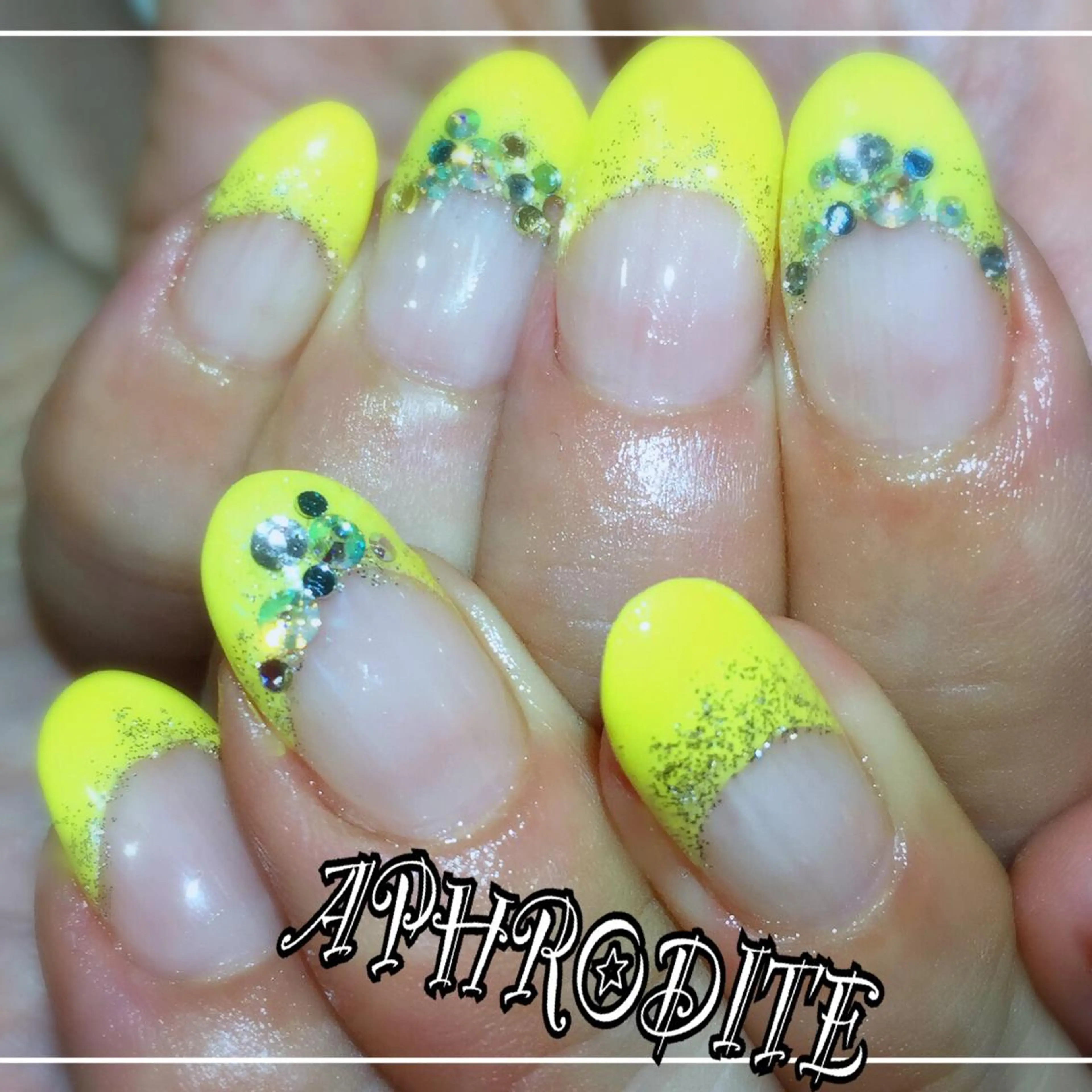 ネイル アートネイル ジェルネイル APHRODITE Nagisaのネイルデザイン