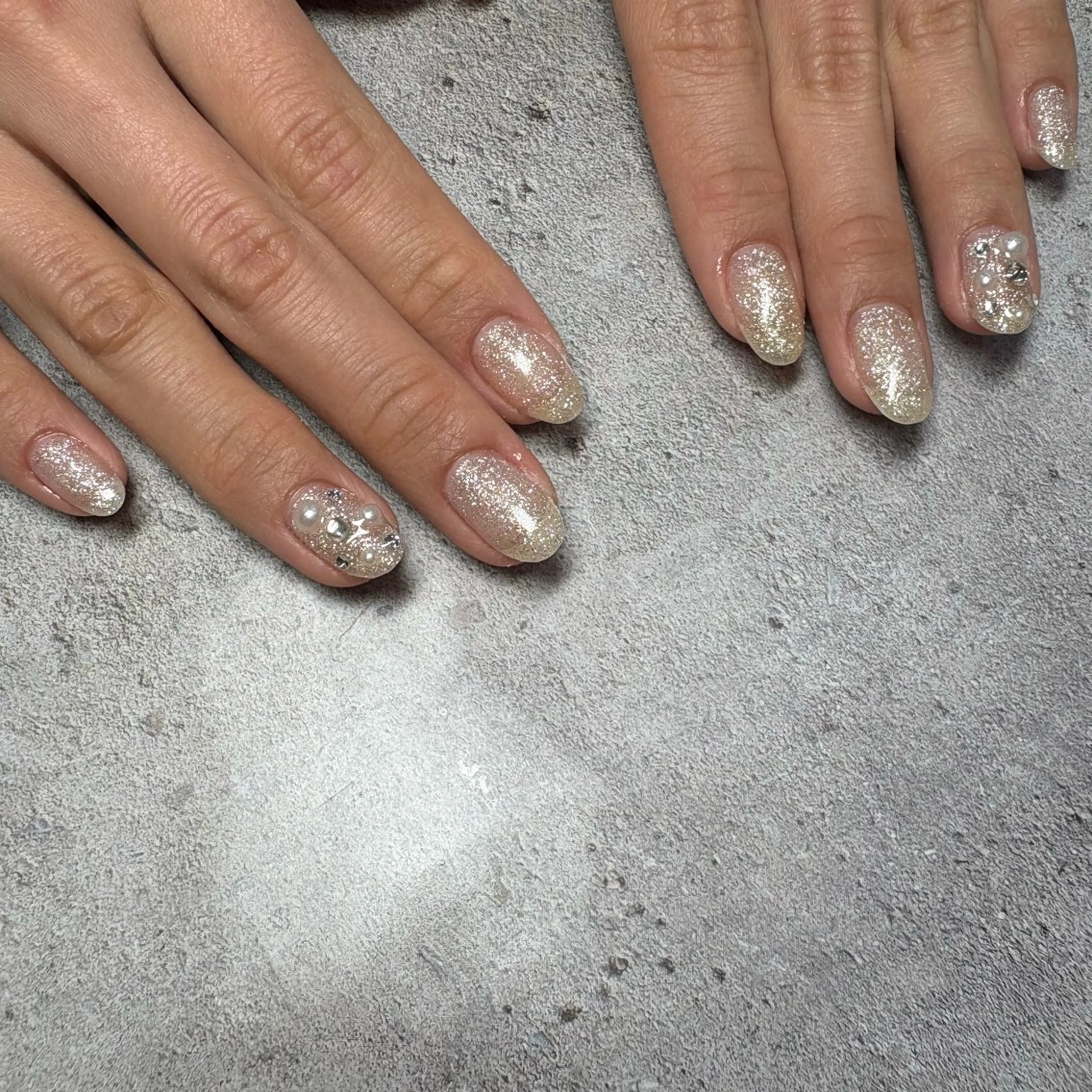 ネイル ハンドネイル ALLURENAIL AINAのネイルデザイン