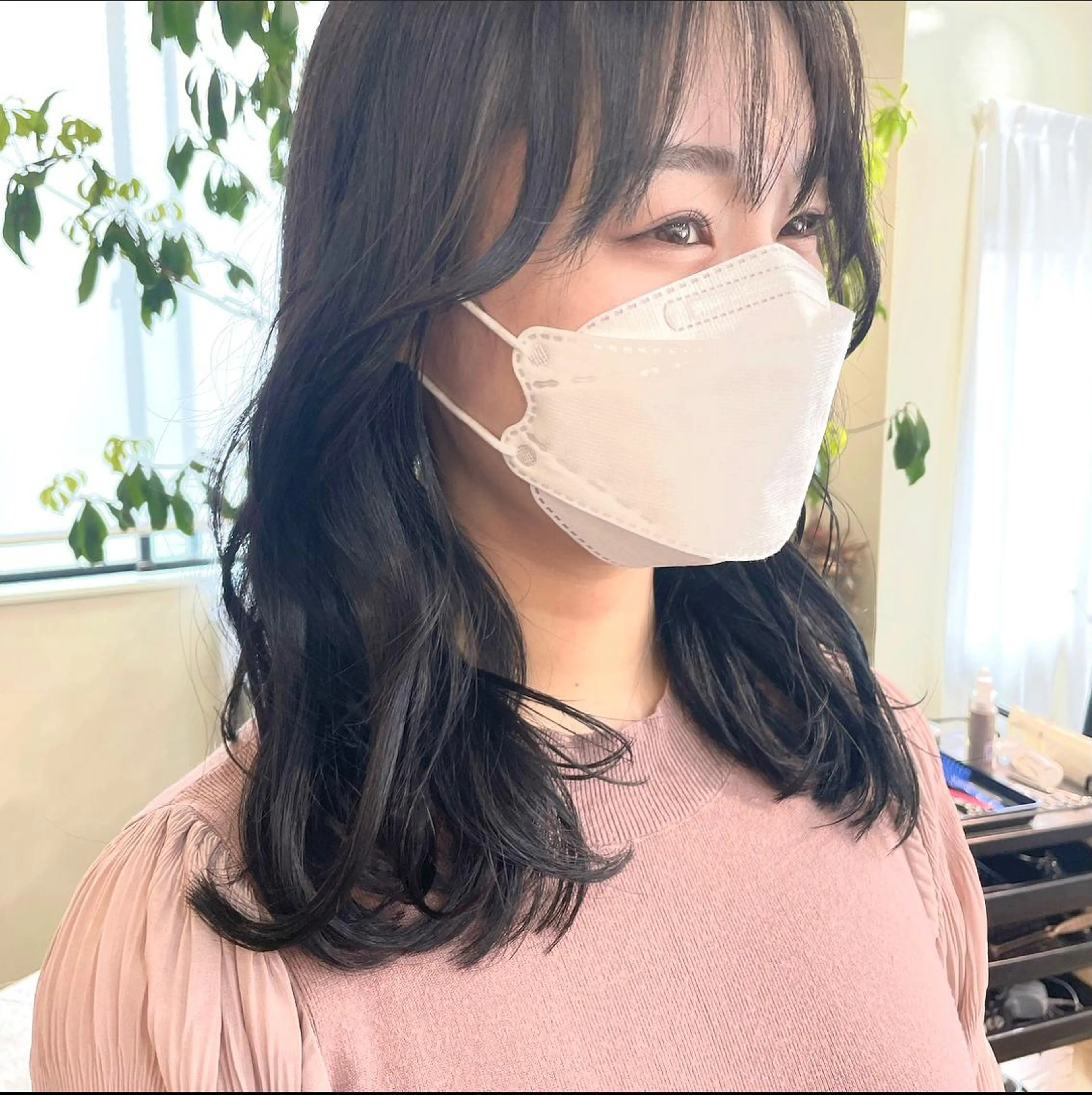 ミディアム カラー おくれ毛 Anytime所属・はるか 💐 お悩み改善美容師のヘアスタイル