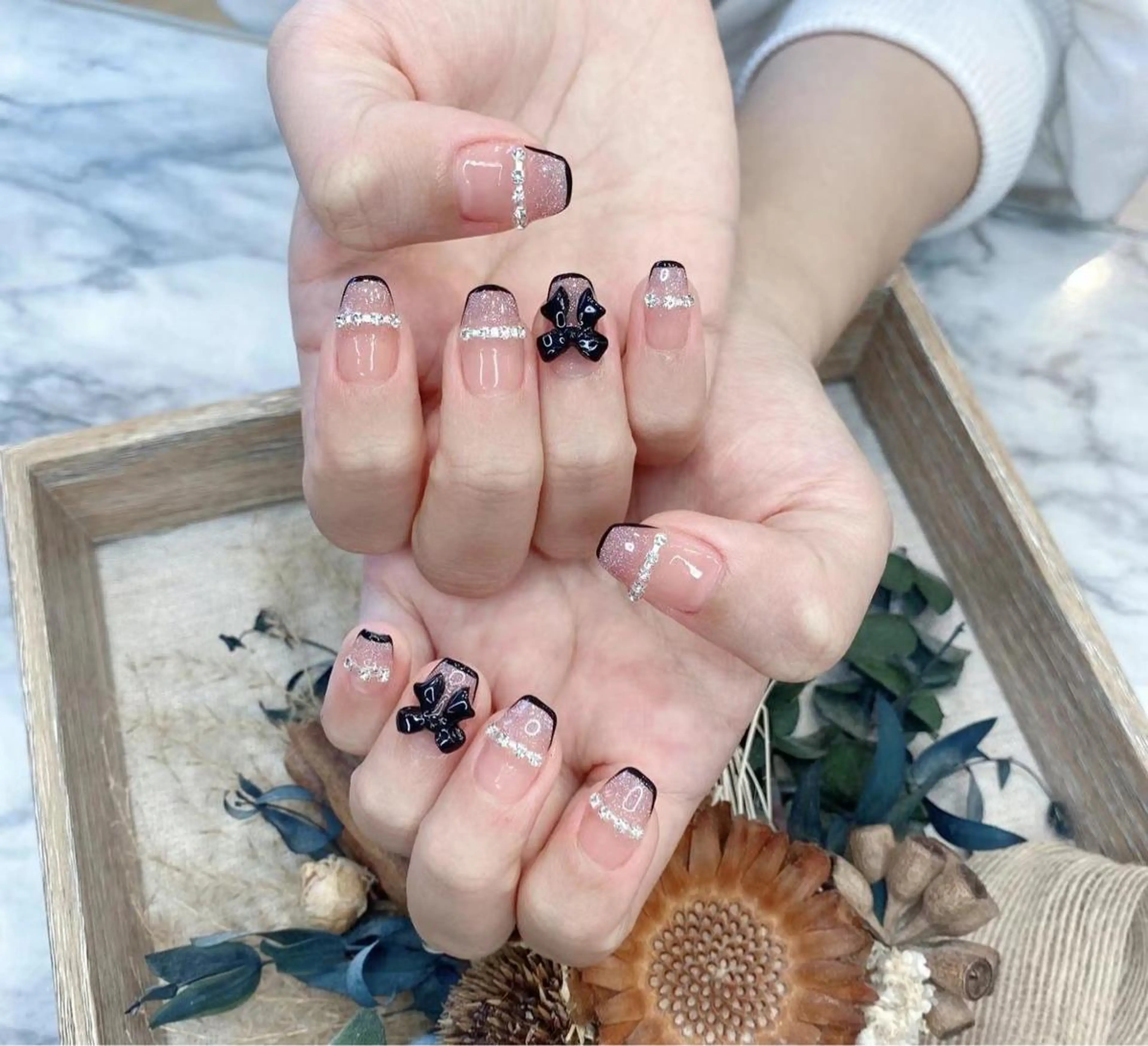 ネイル フレンチネイル リボン Babarla Nailのネイルデザイン