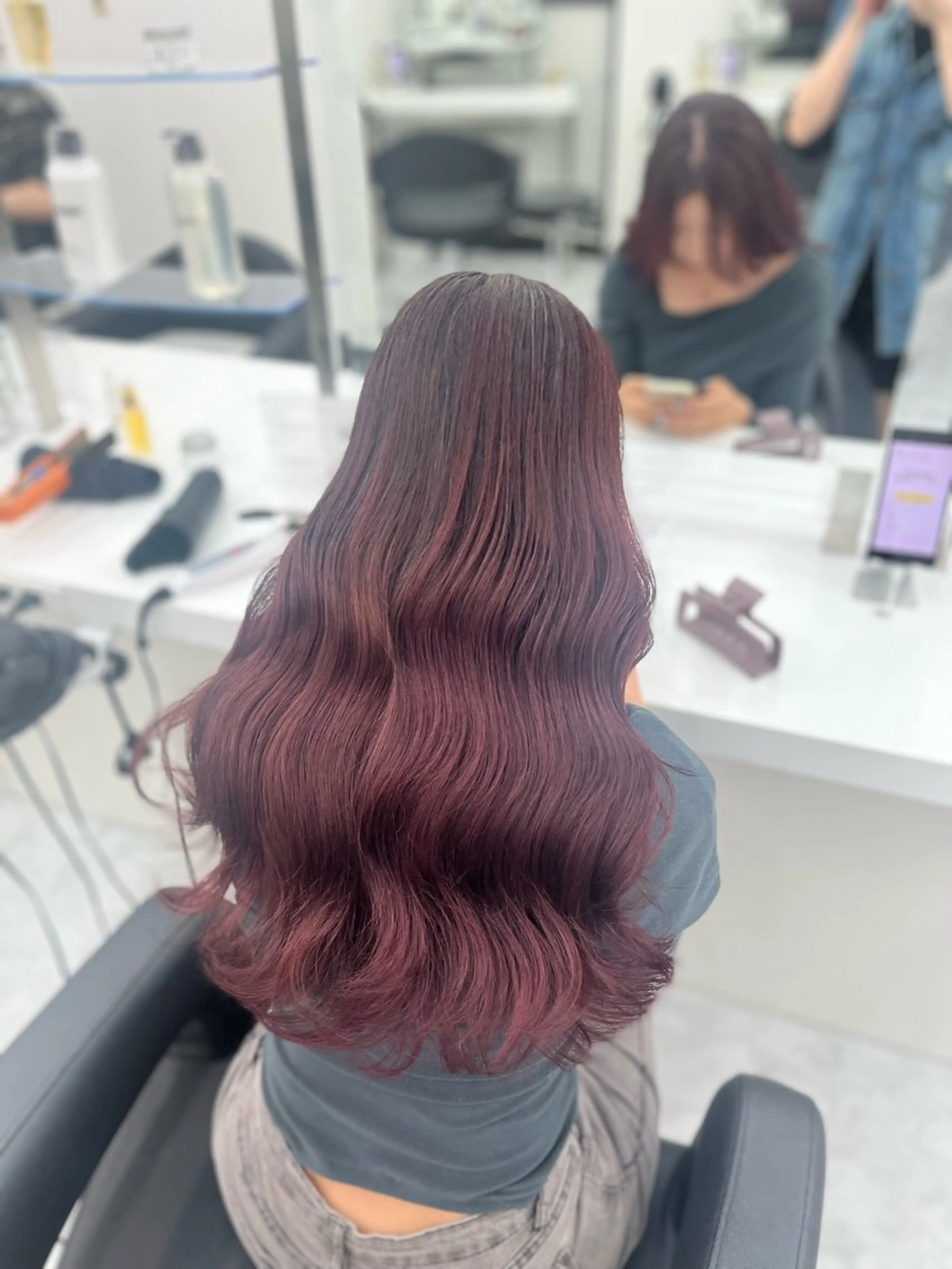 ロング カラー ヘアアレンジ 艶髪ハイトーン🫧 Kurehaのヘアスタイル