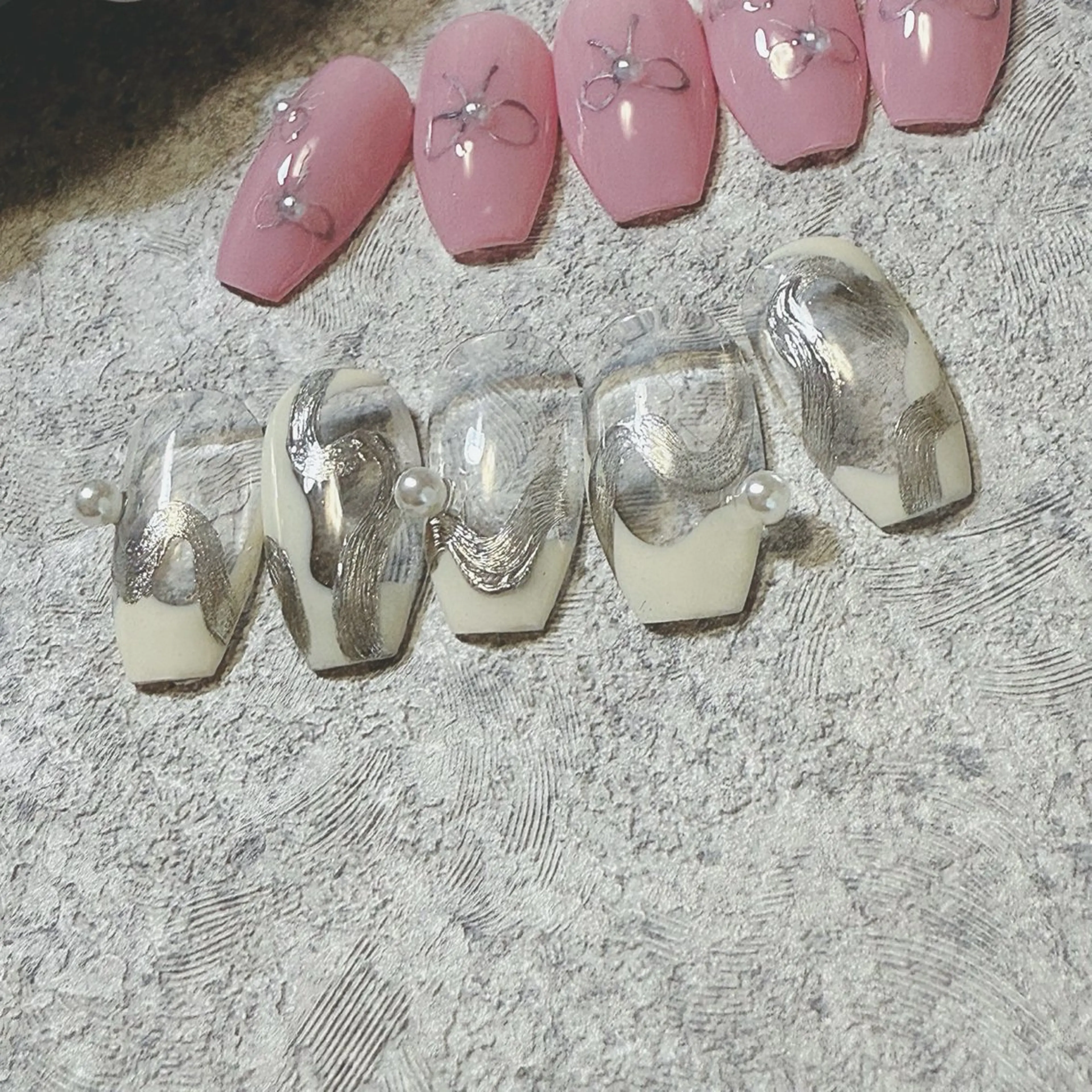 ネイル ミラーネイル ニュアンスネイル シルバー ハンドネイル 大村 紬華のネイルデザイン