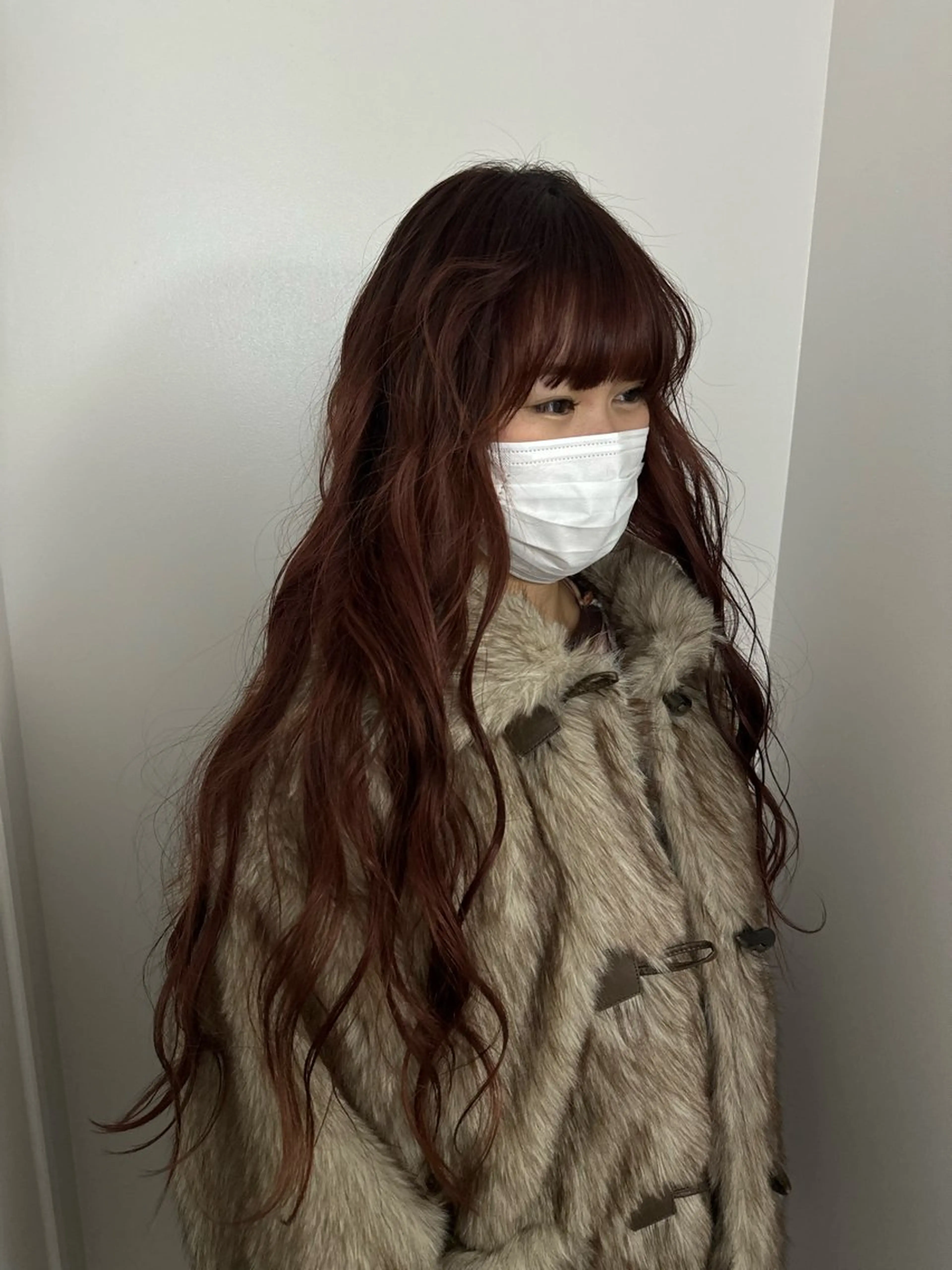 ロング カラー ボルドーカラー ヘアカラー 中澤 眸乃のヘアスタイル