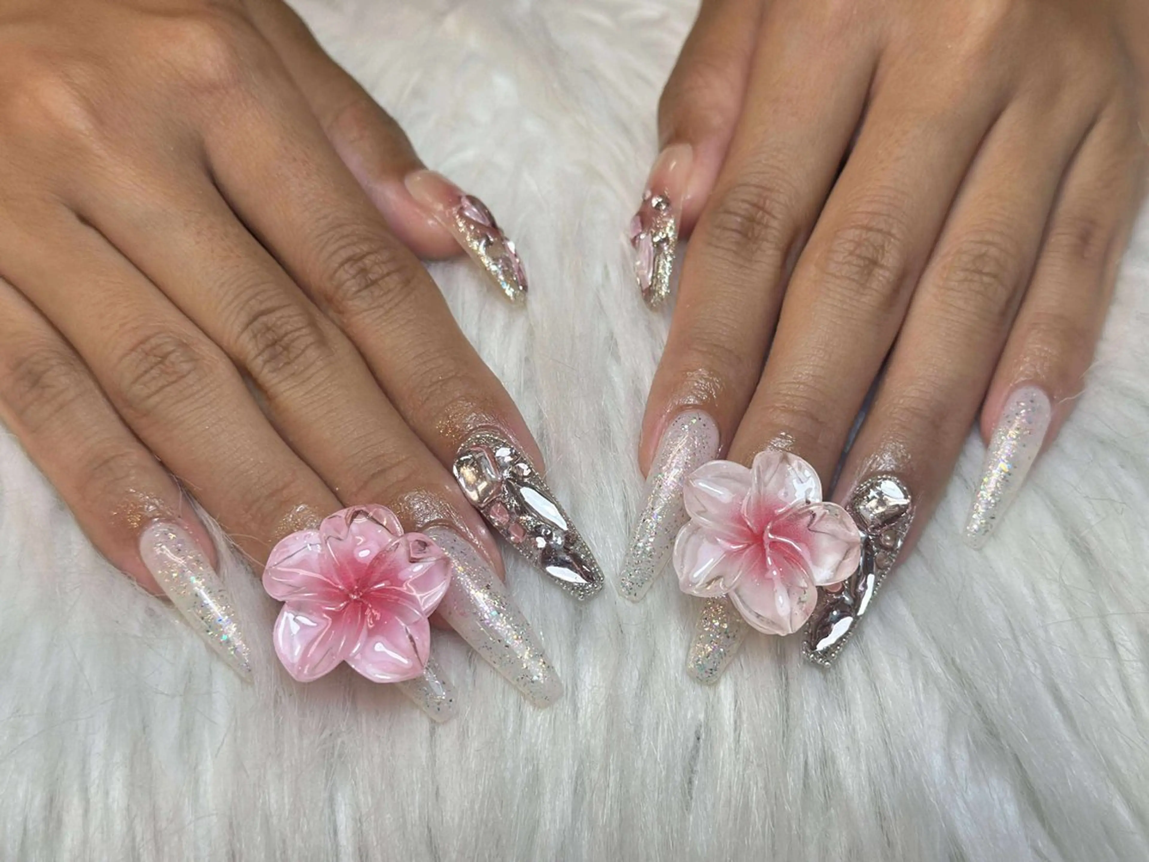 ネイル アートネイル 成人式 ジェルネイル ニュアンスネイル 夏ネイル ハンドネイル Nie Nail Shinokuboのネイルデザイン