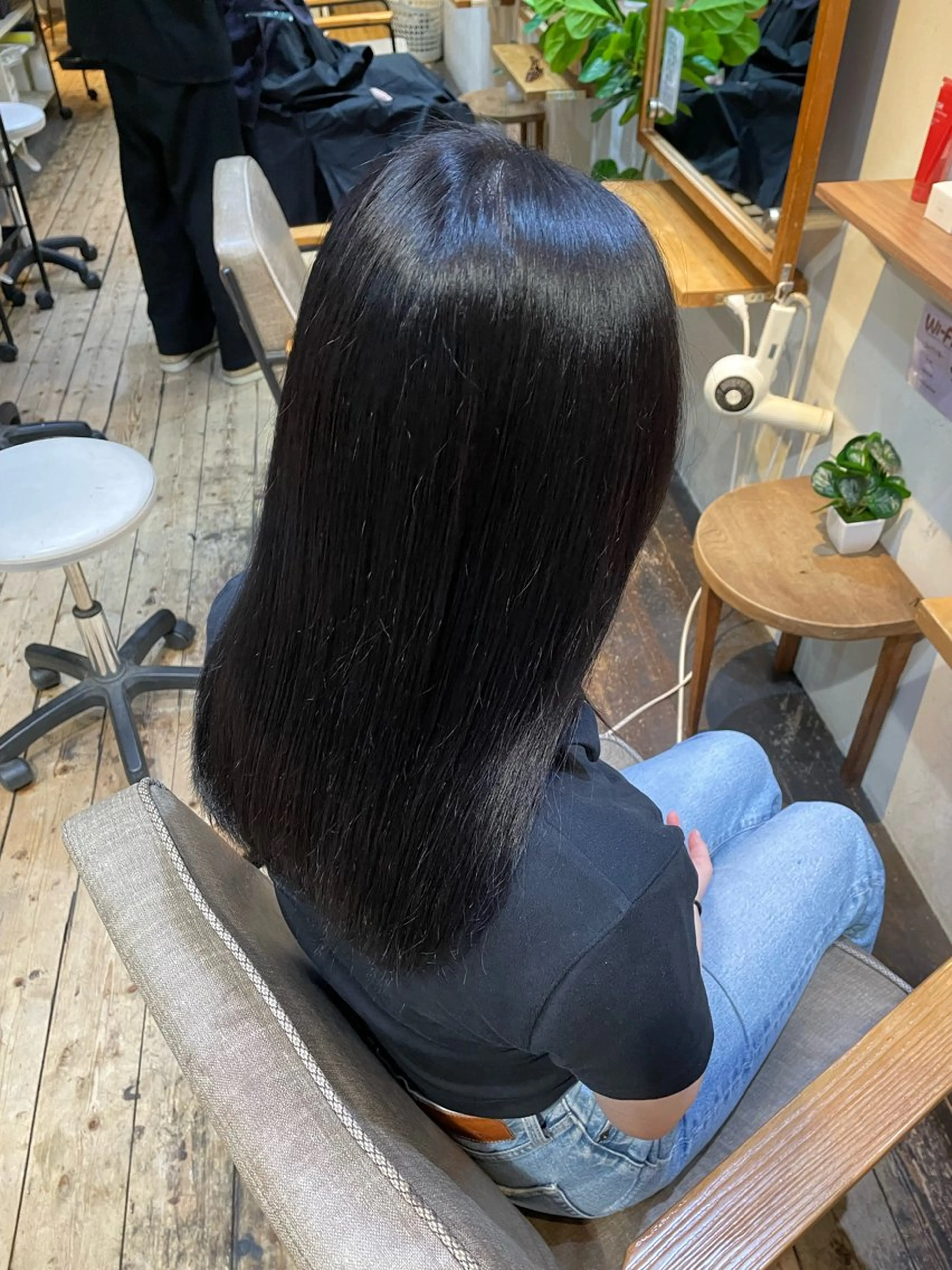 カラー ヘアカラー 脇 麻紘のヘアスタイル