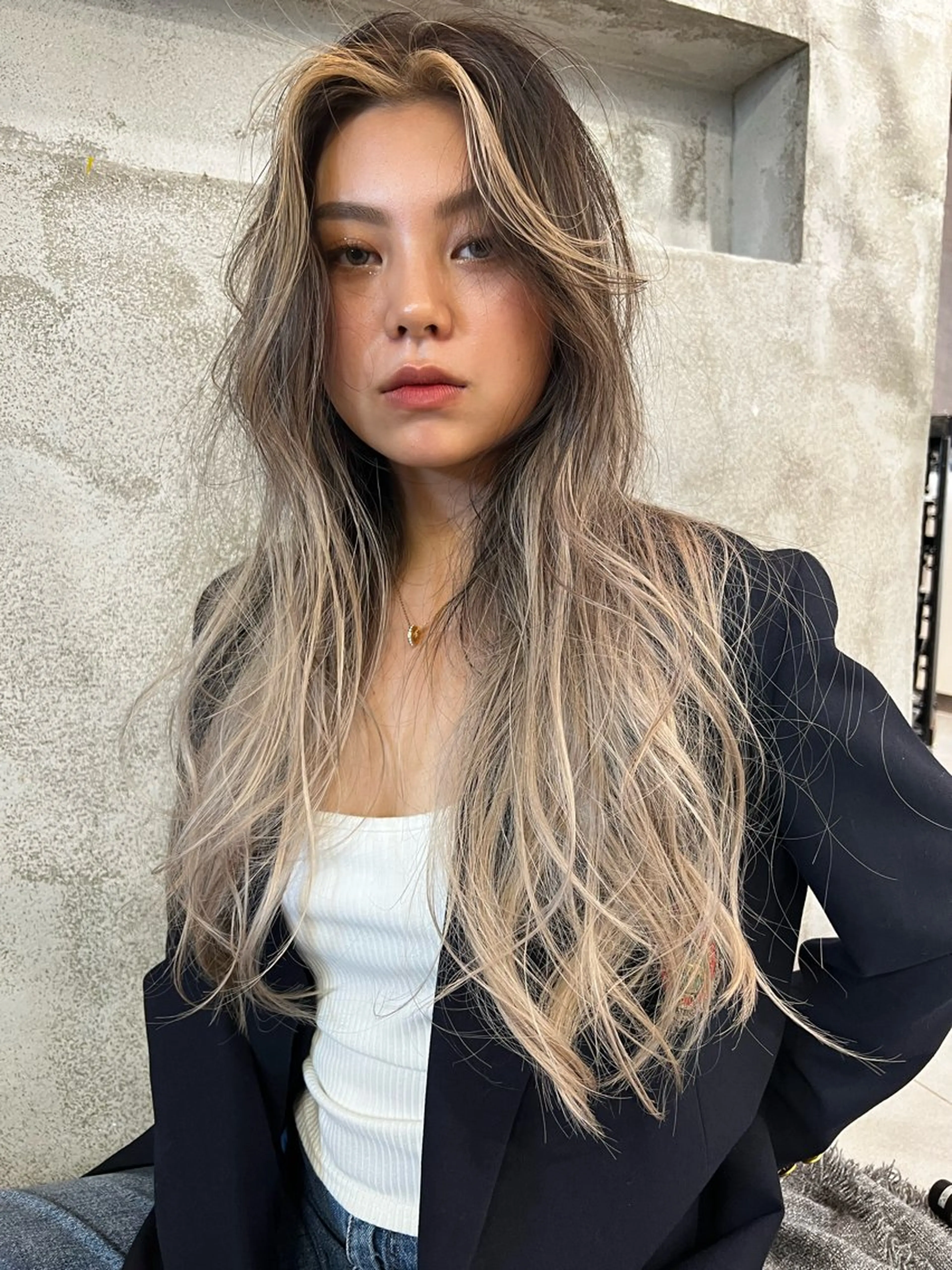 ロング 外国人風カラー レイヤーカット カット Luvu所属・小林 隼人のヘアスタイル