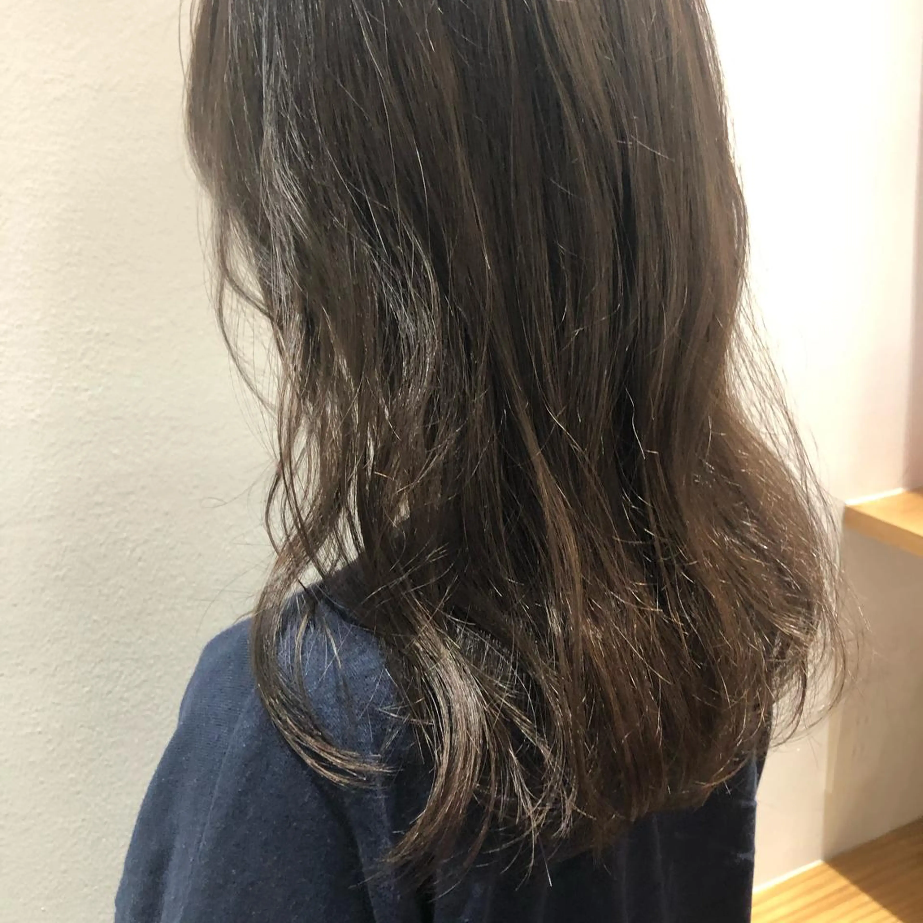 ミディアム 上平 綾菜のヘアスタイル