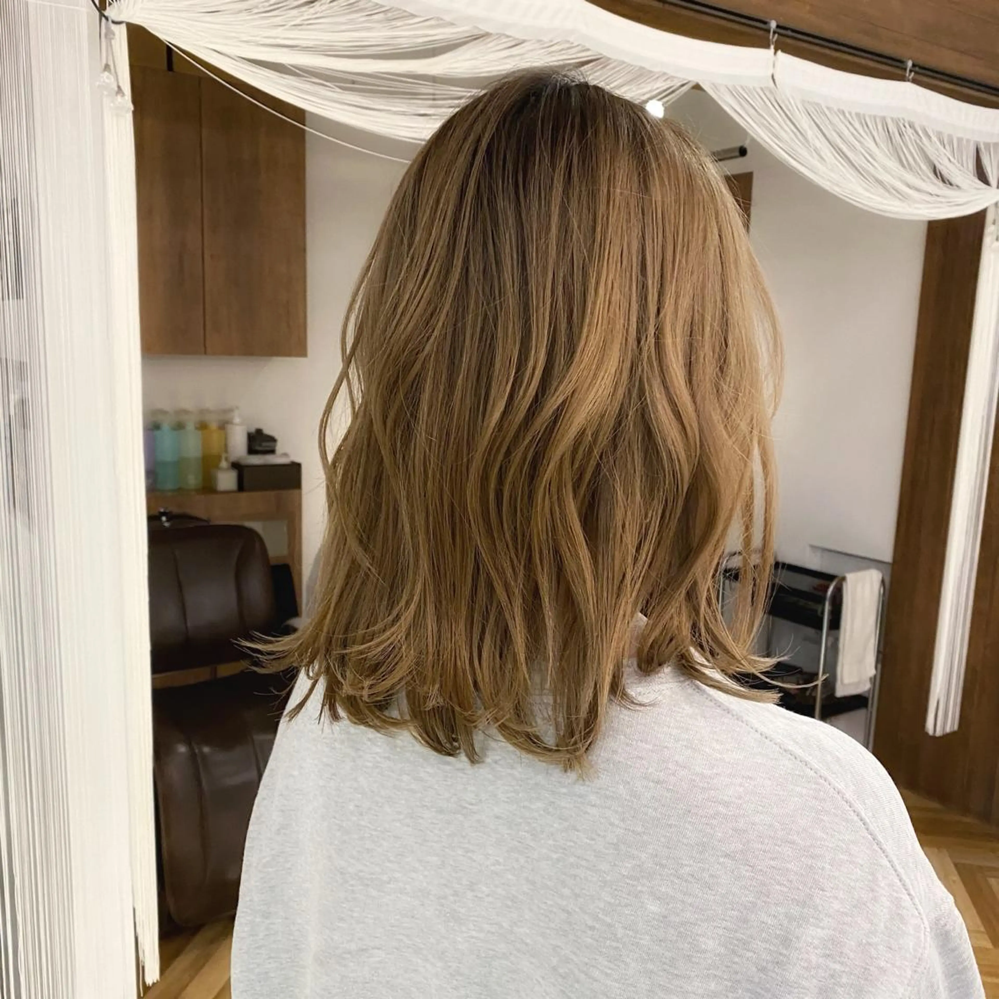 ミディアム ヘアアレンジ レイヤーカット SALOWIN 池袋Suite店所属・髪質改善講師 安東駿介のヘアスタイル