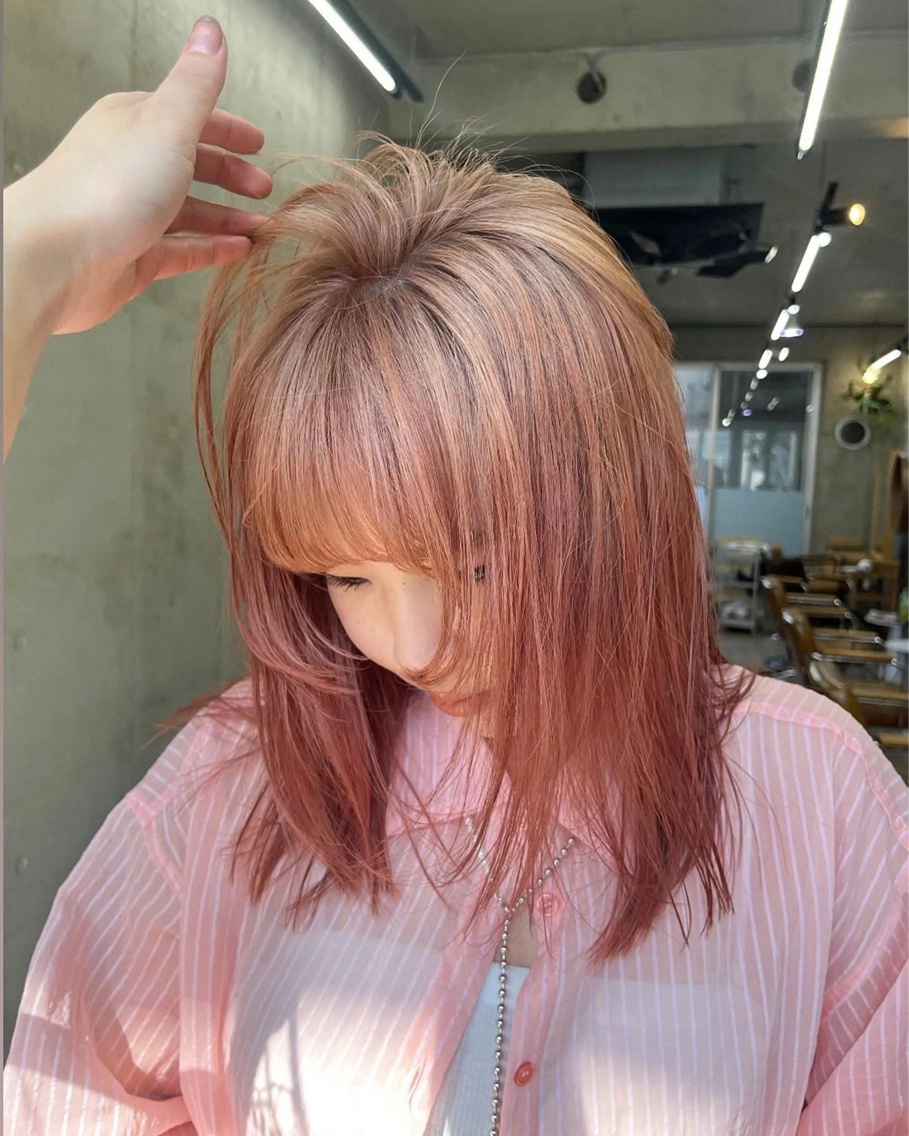ロング 顔周りカット ヘアカラー SALT WATER所属・🫐 𝐌𝐚𝐨 🫐似合わせcutのヘアスタイル