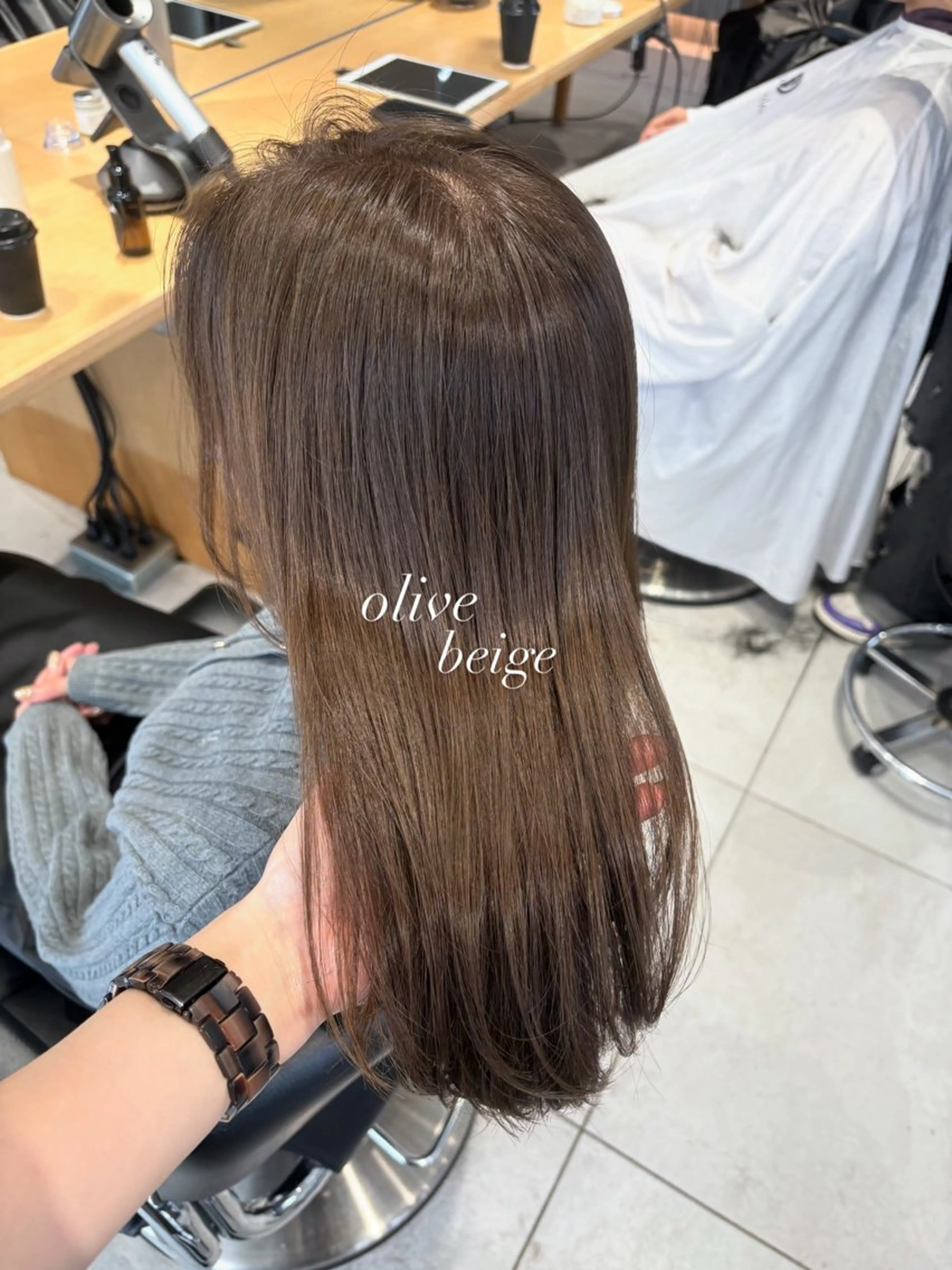 ロング カラー ヘアカラー トリートメント ヘアセット レイヤーカット/ 透明感カラー🪼風香のヘアスタイル