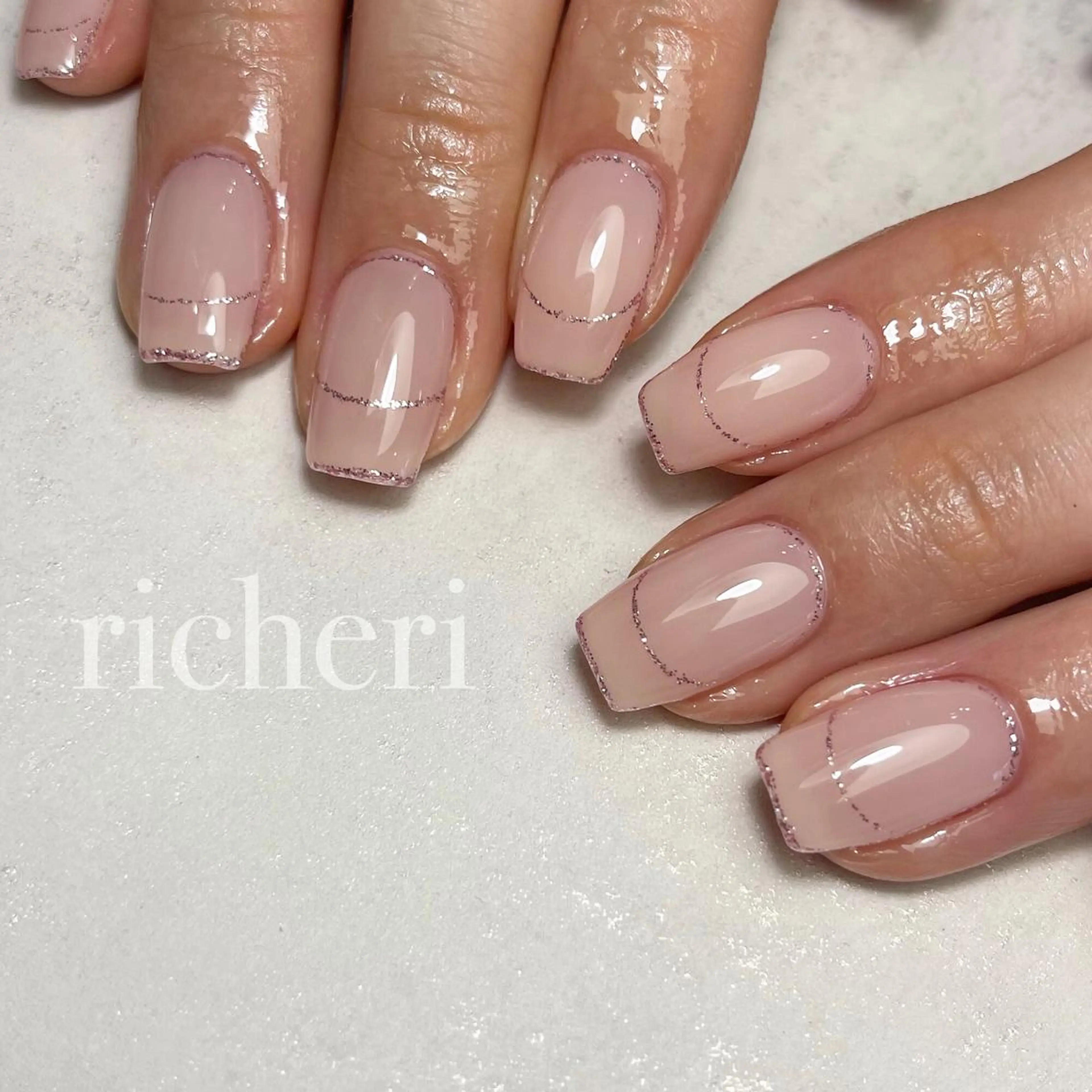 ミディアム ネイル 韓国風ヘア アートネイル フラッシュネイル フレンチネイル ジェルネイル ハンドネイル richeri beautyのエステ・リラクイメージ