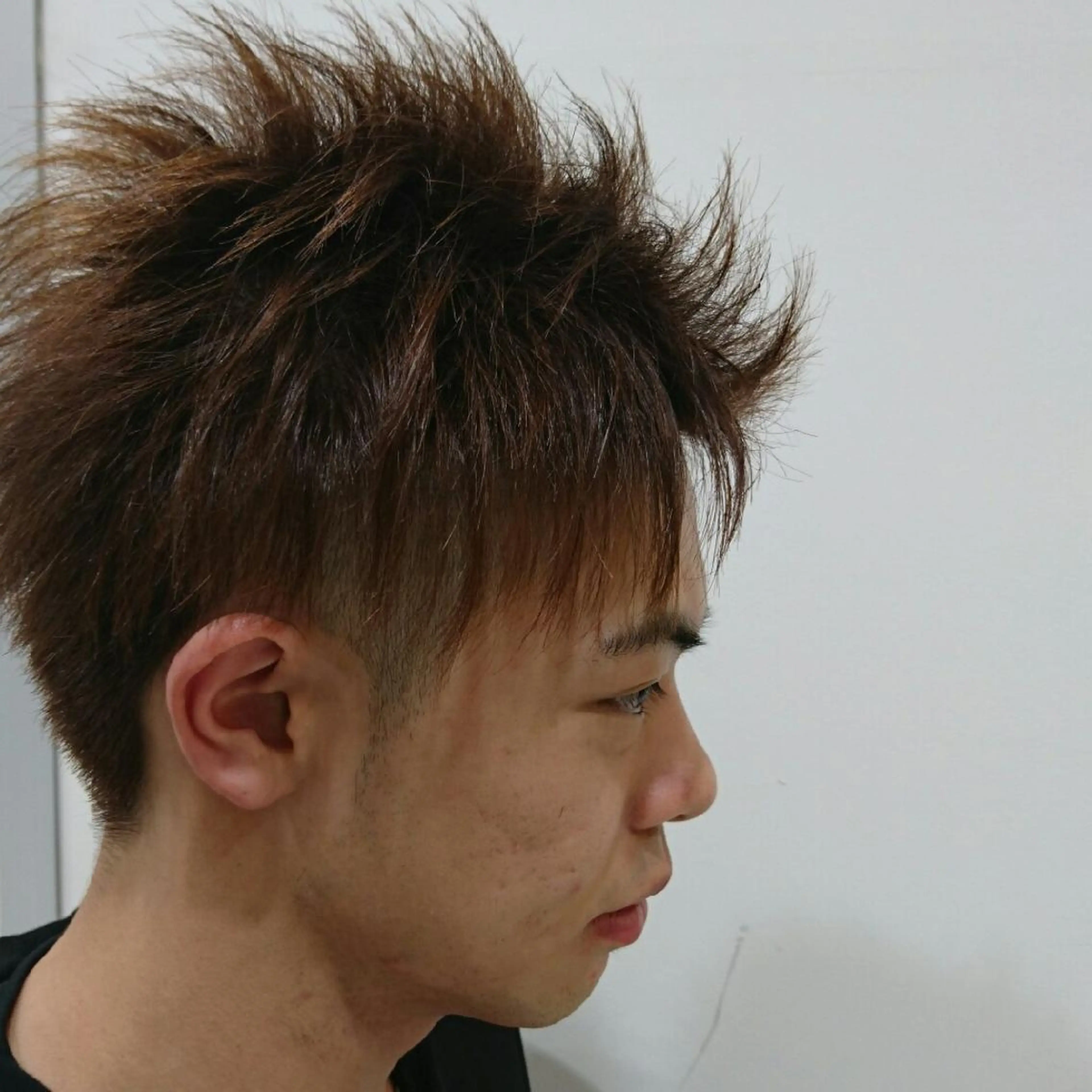 ショート カット ヘアカラー 中村 恵二のヘアスタイル