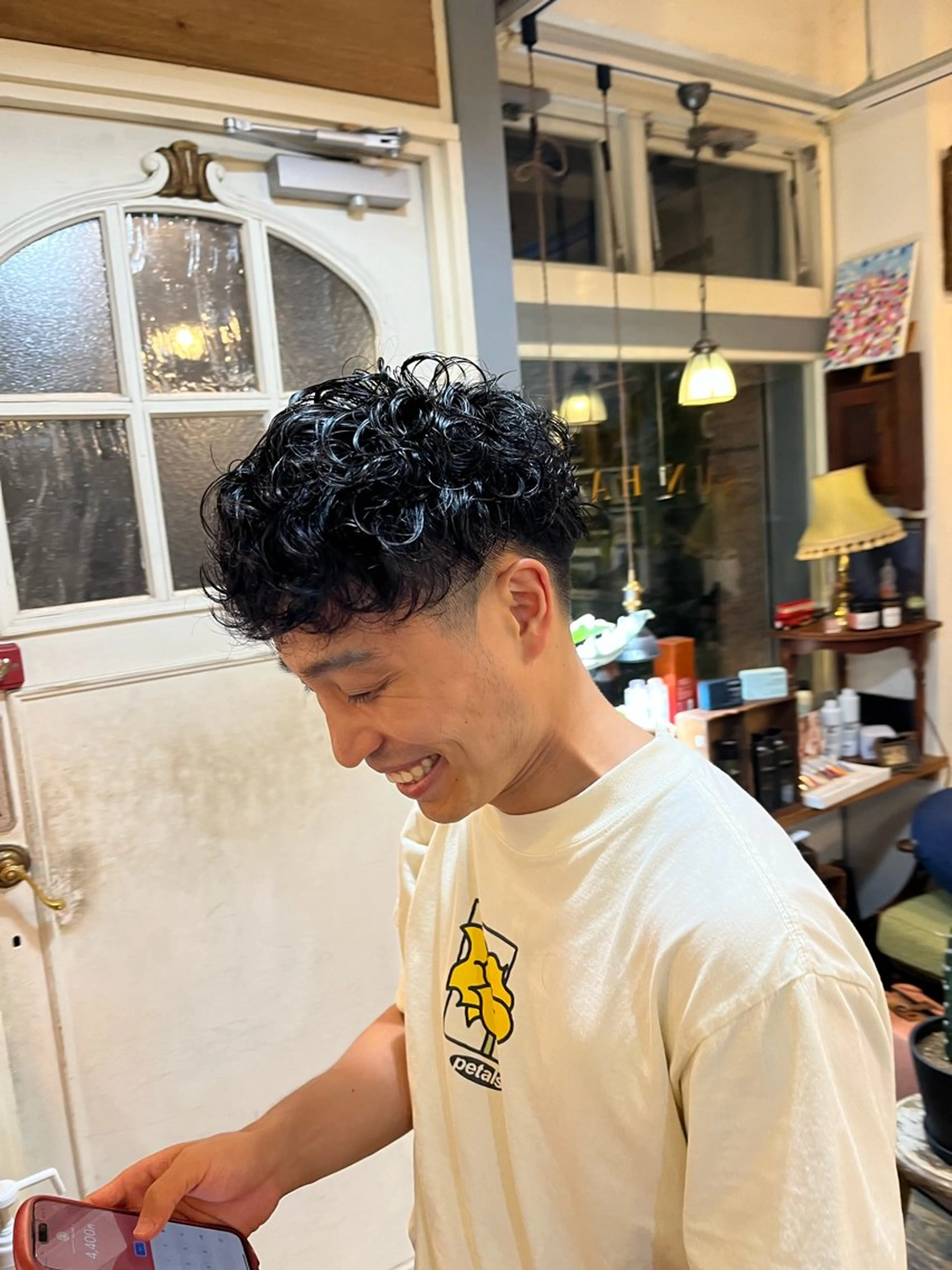 ショート パーマ メンズ メンズパーマ カット パーマ ヘッドスパ 抜け感パーマ/ 顔まわり/緒方椋のヘアスタイル