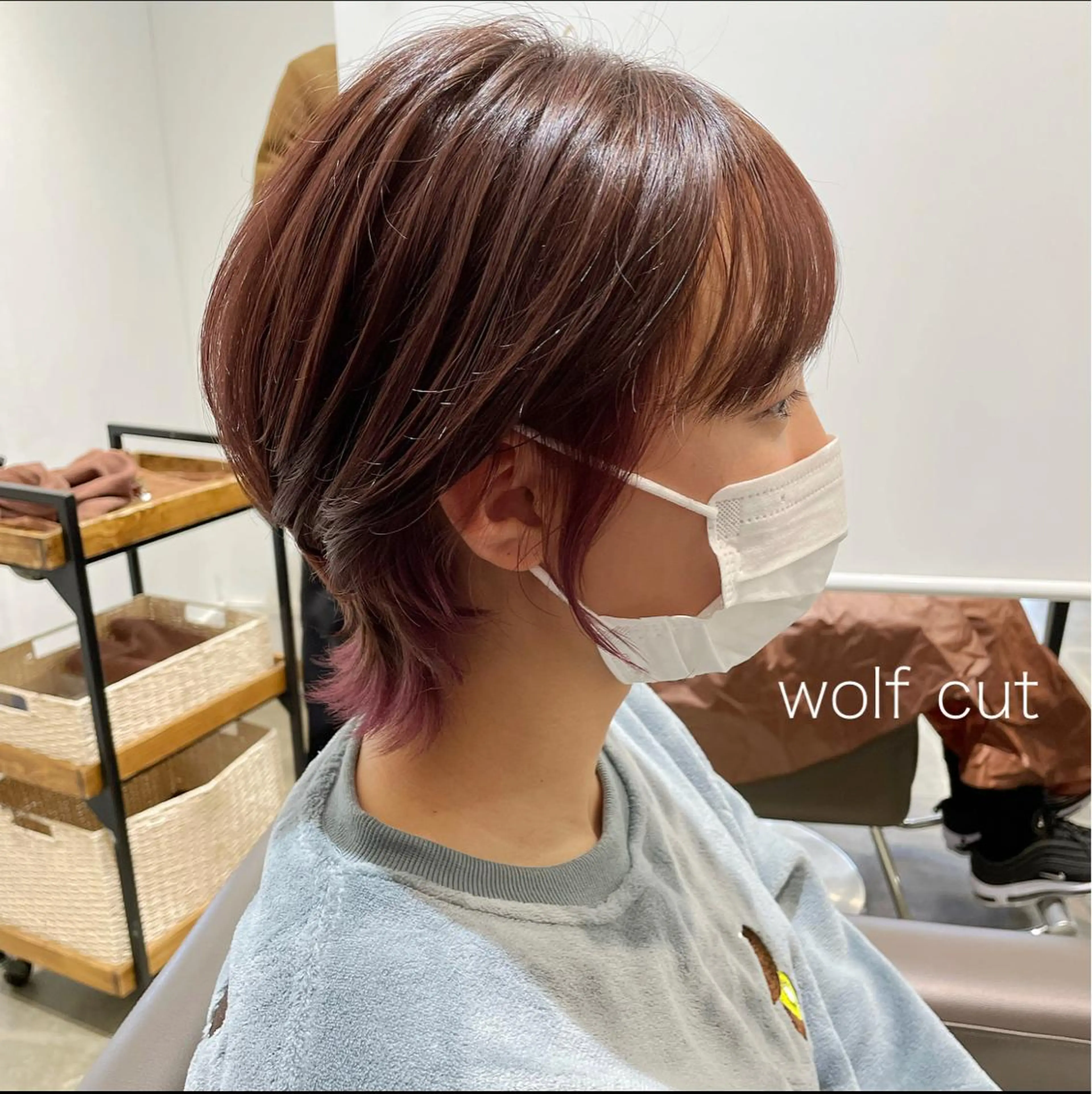 ミディアム ウルフカット 細沼 葵のヘアスタイル