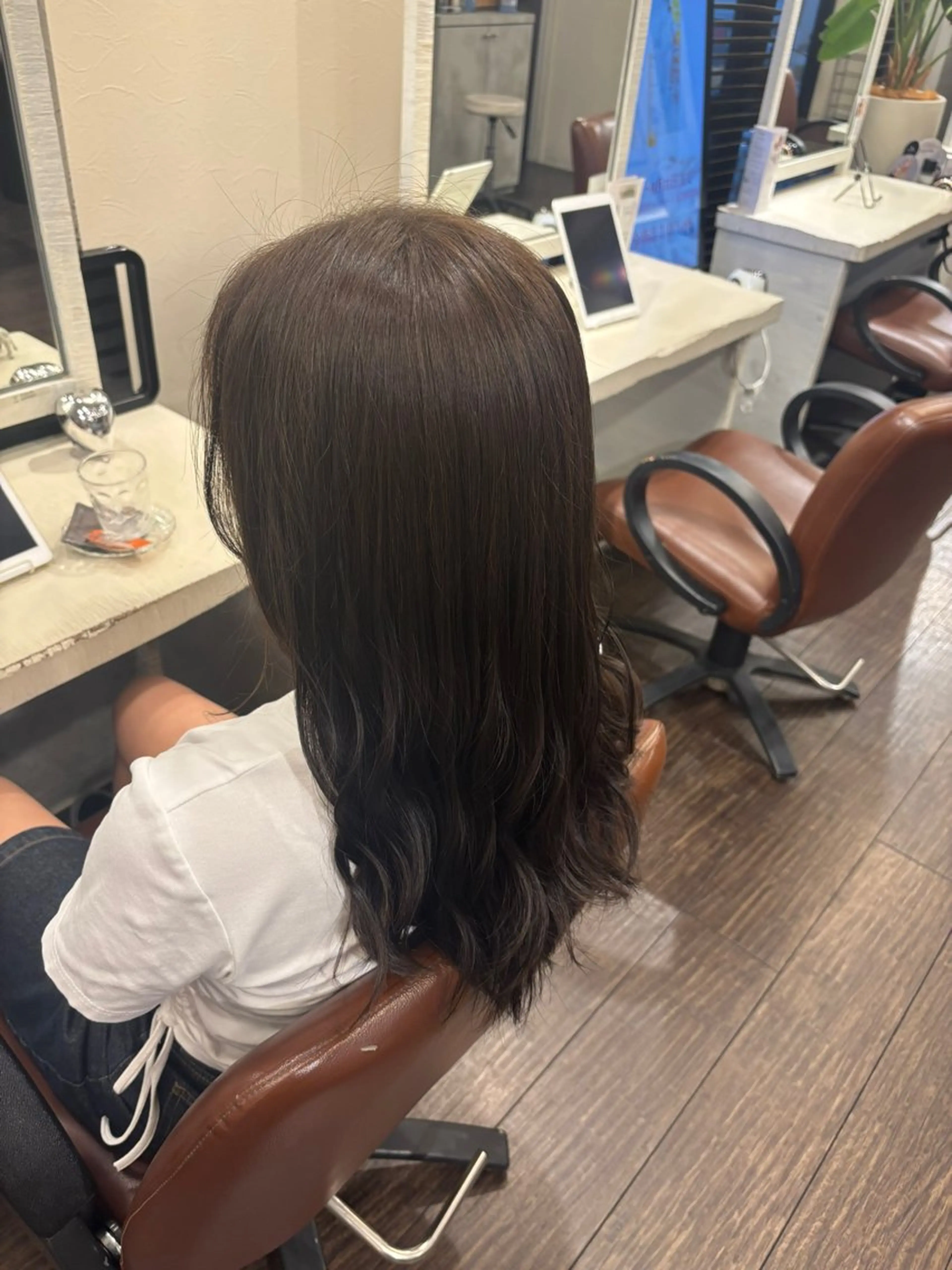 ロング カラー ヘアカラー 井上 夏音のヘアスタイル