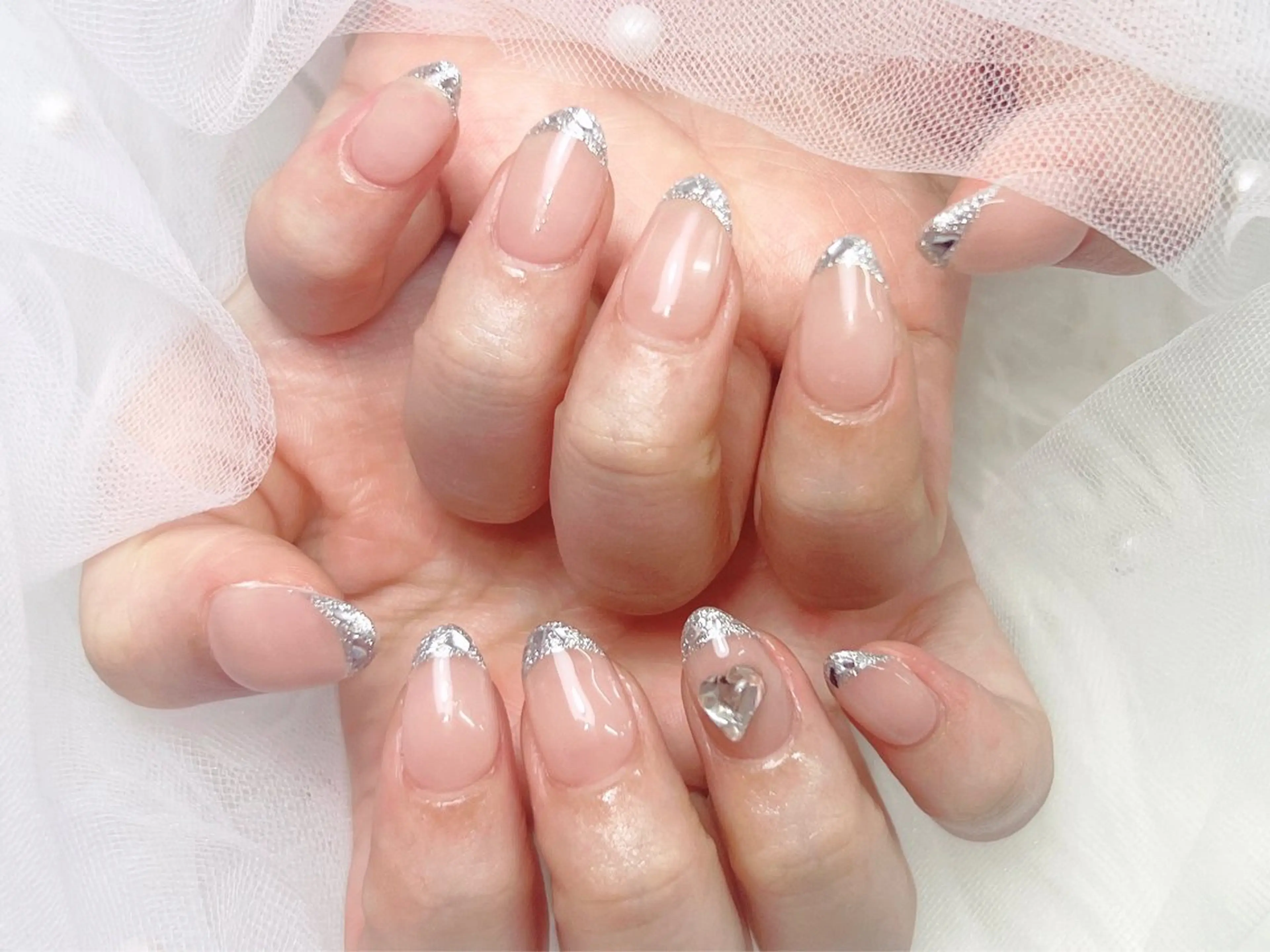 ネイル フレンチネイル ガラスフレンチ Zz nail salonのネイルデザイン