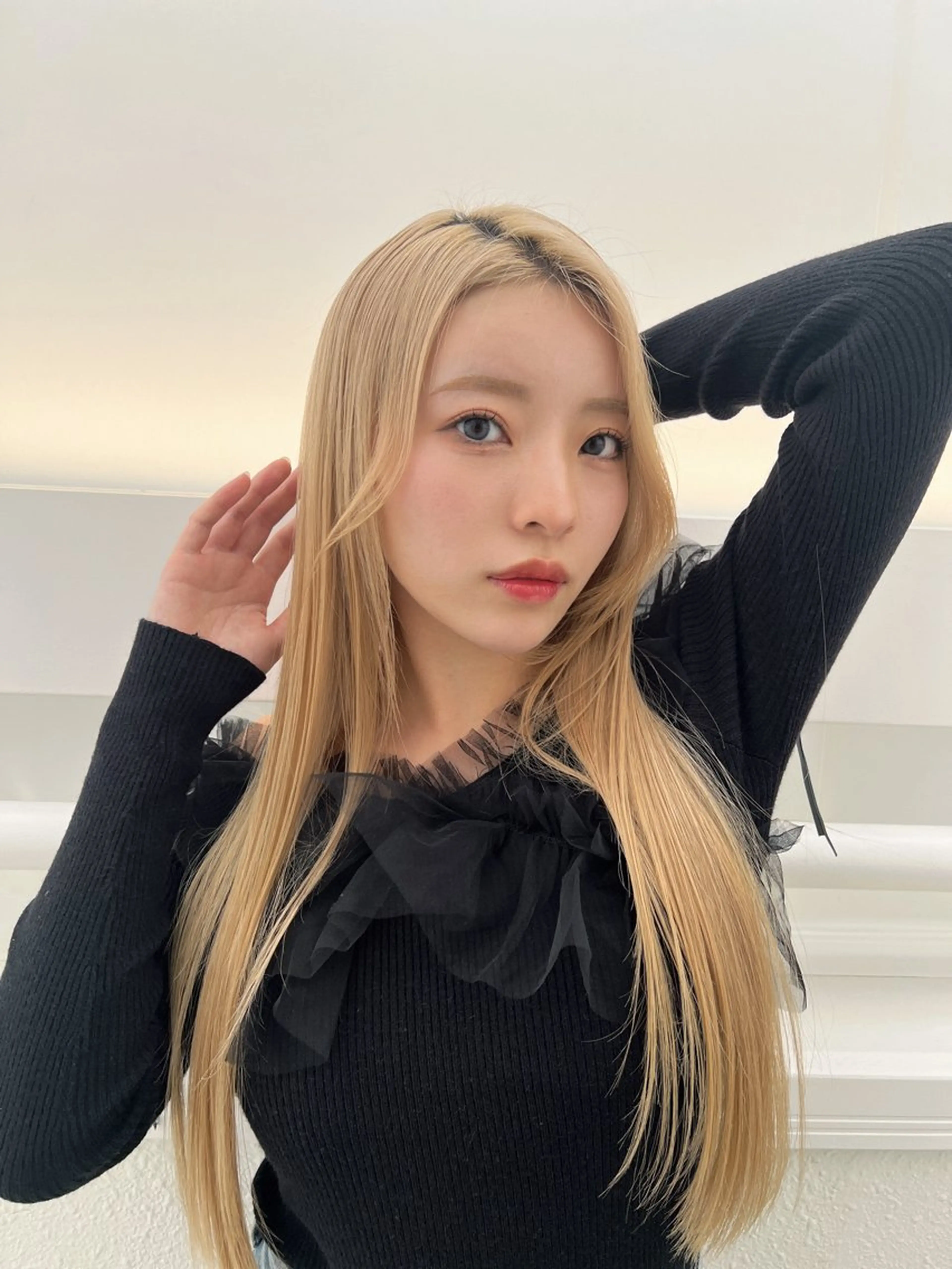セミロング カラー ベージュカラー ブリーチ 透明感カラー グレージュ ハイトーンカラー カット ヘアカラー 原宿/美髪カラー 🫧TAISEIのヘアスタイル