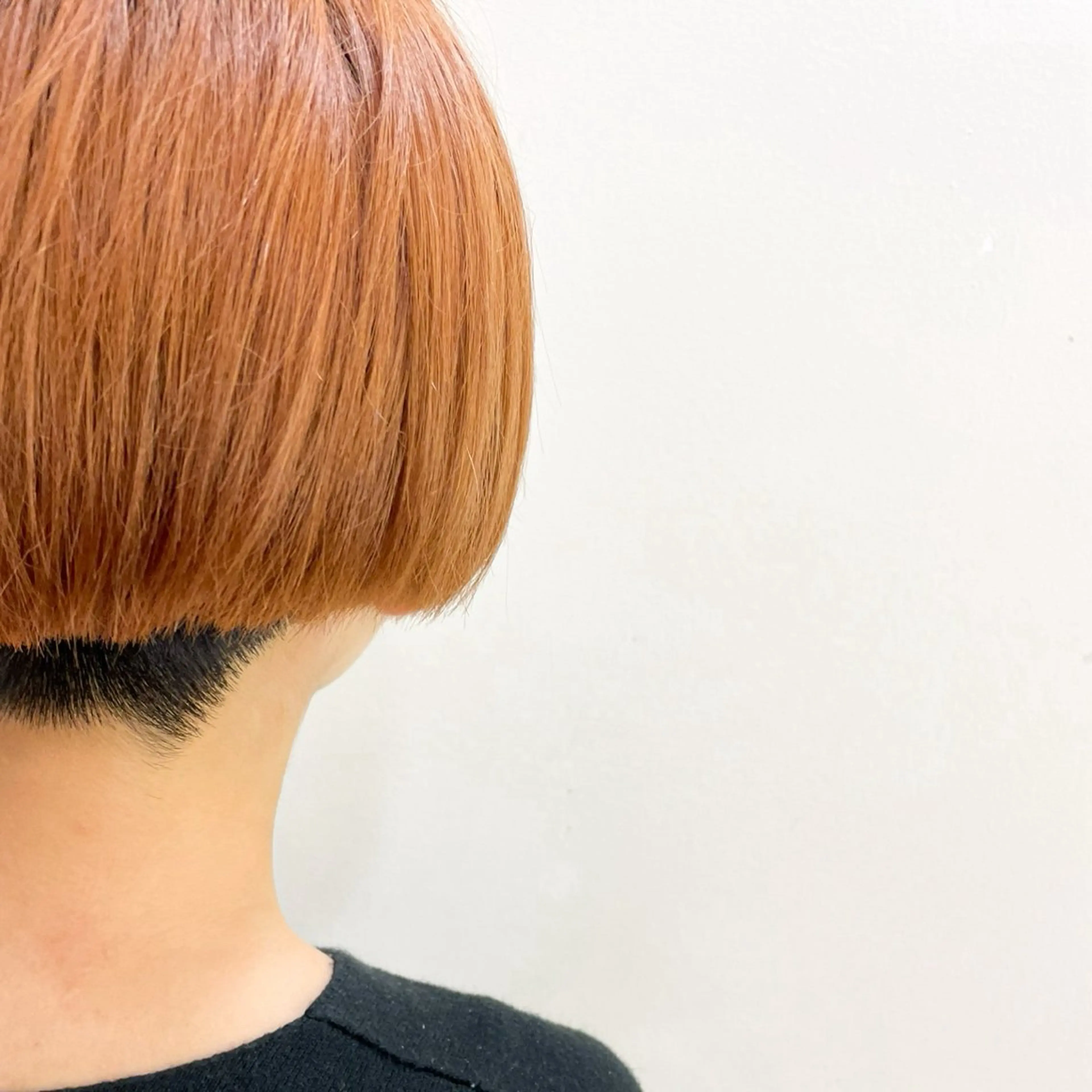 ショート カラー デザインカラー テラコッタ ショートヘア 刈り上げ デザインカラー/ 推しの配色　肥後のヘアスタイル