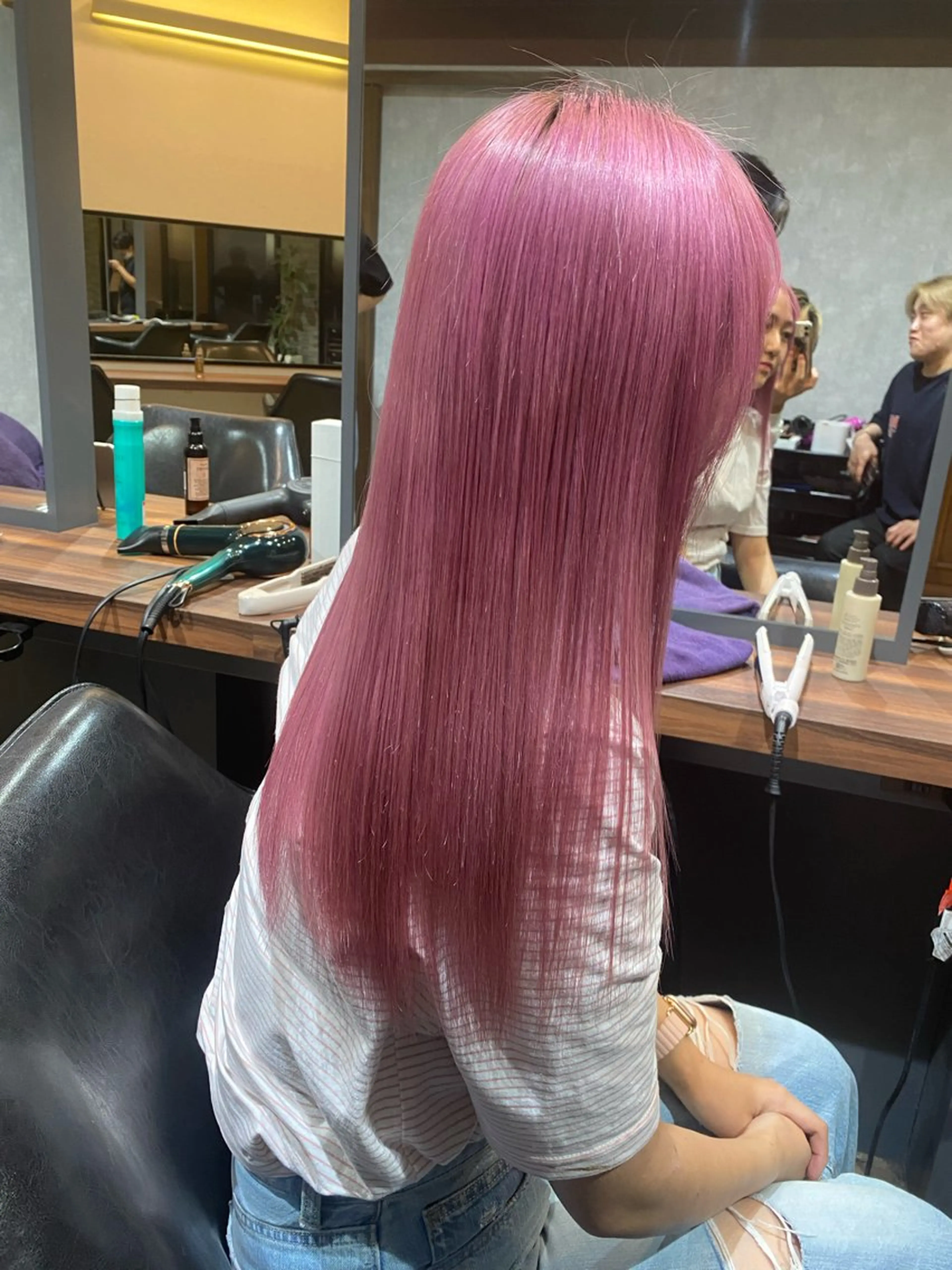 ロング カラー ピンクカラー 透け感•艶感カラー 池本　紘之のヘアスタイル