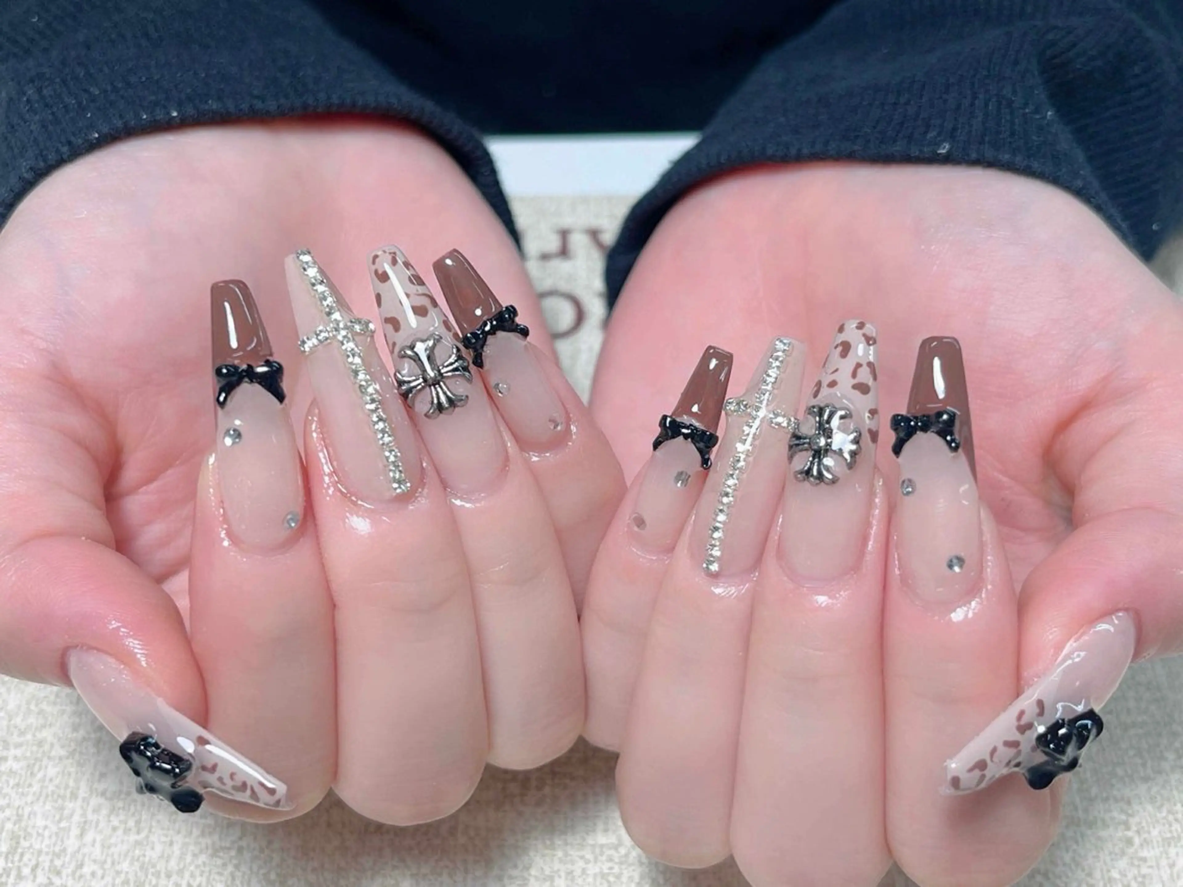 ネイル ハンドネイル ハンドケア Nova Nail Nambaのネイルデザイン