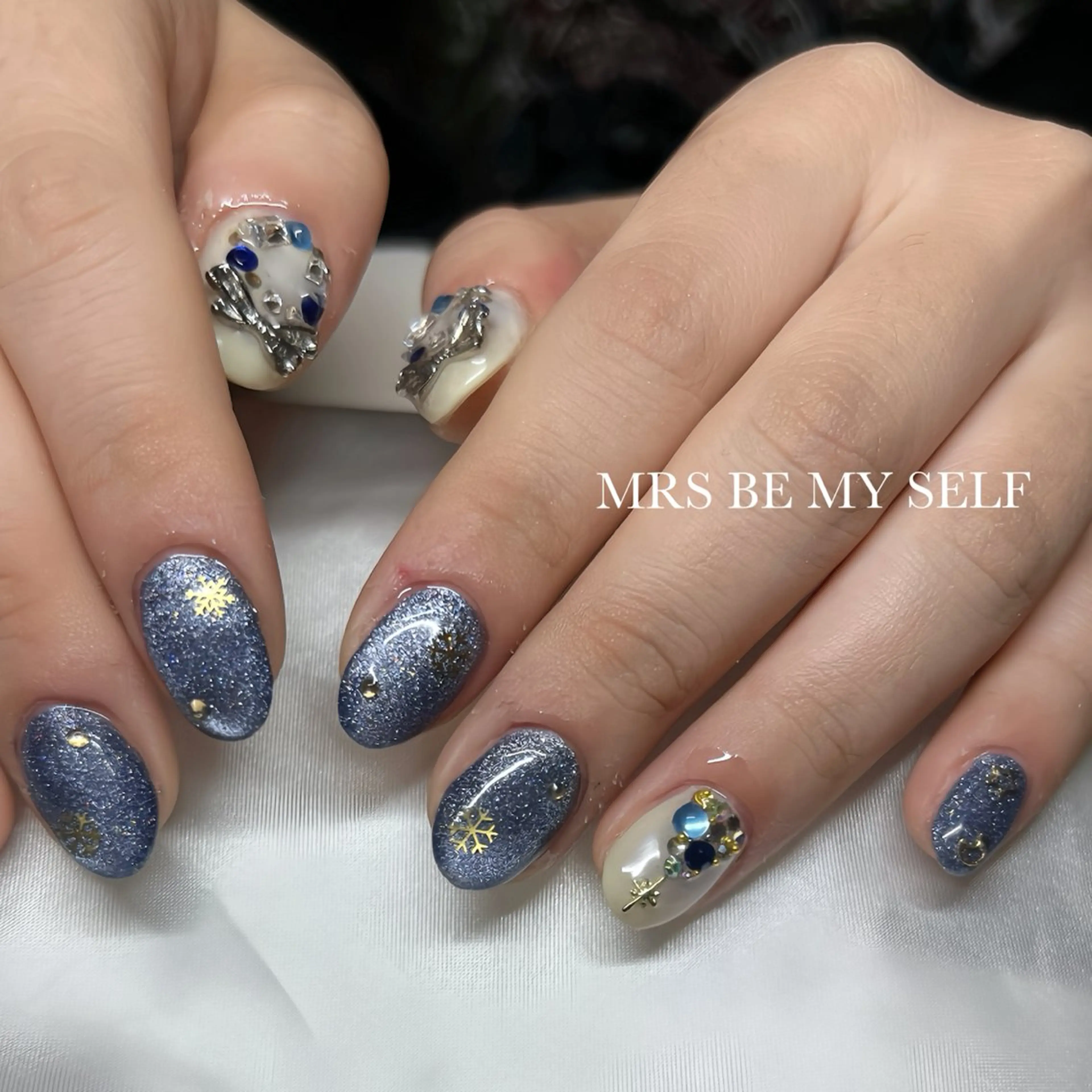 ネイル 冬ネイル クリスマス ハンドネイル MRS/ miyu🎀のネイルデザイン