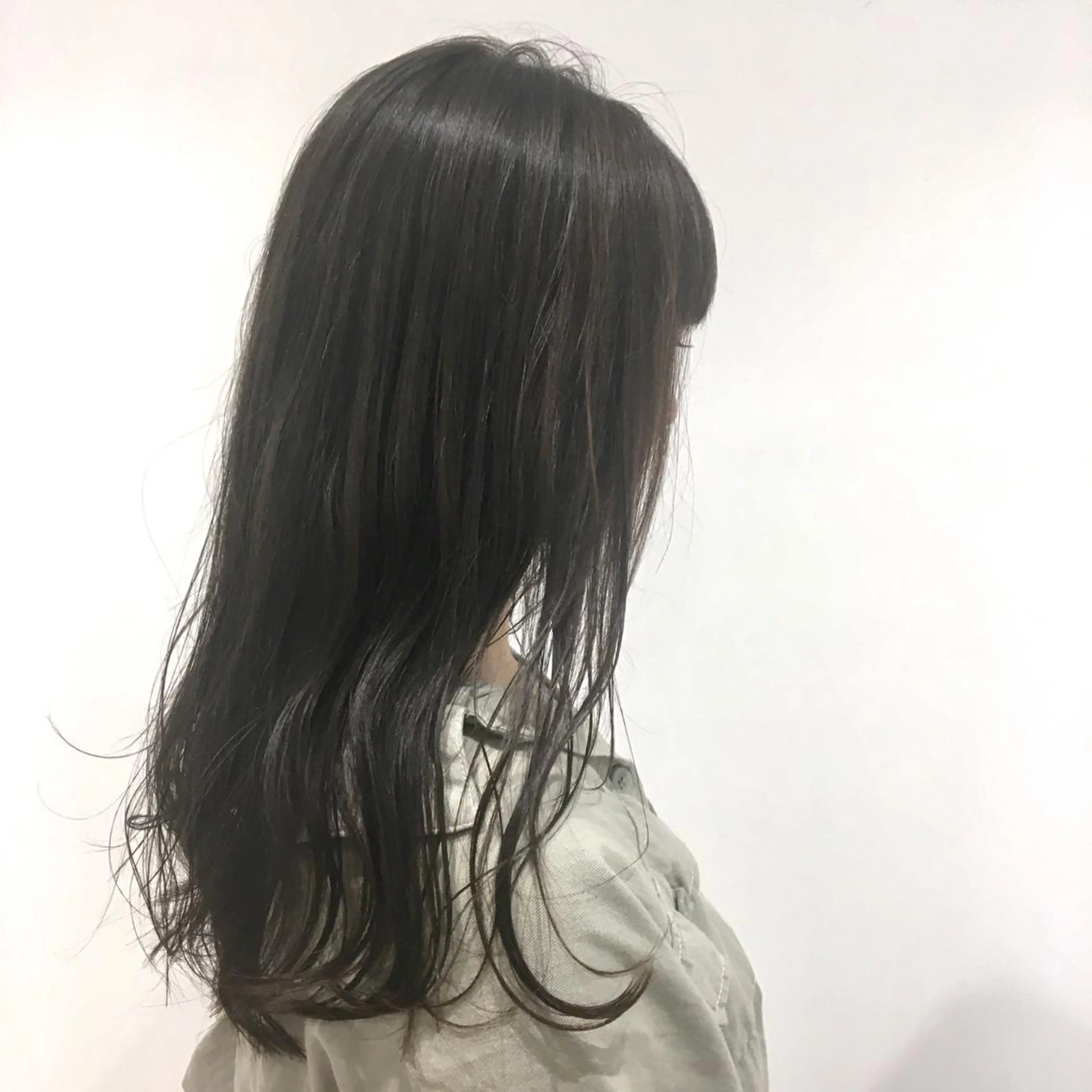 ロング カラー loca by tree所属・うる艶暖色カラー HARUNAのヘアスタイル