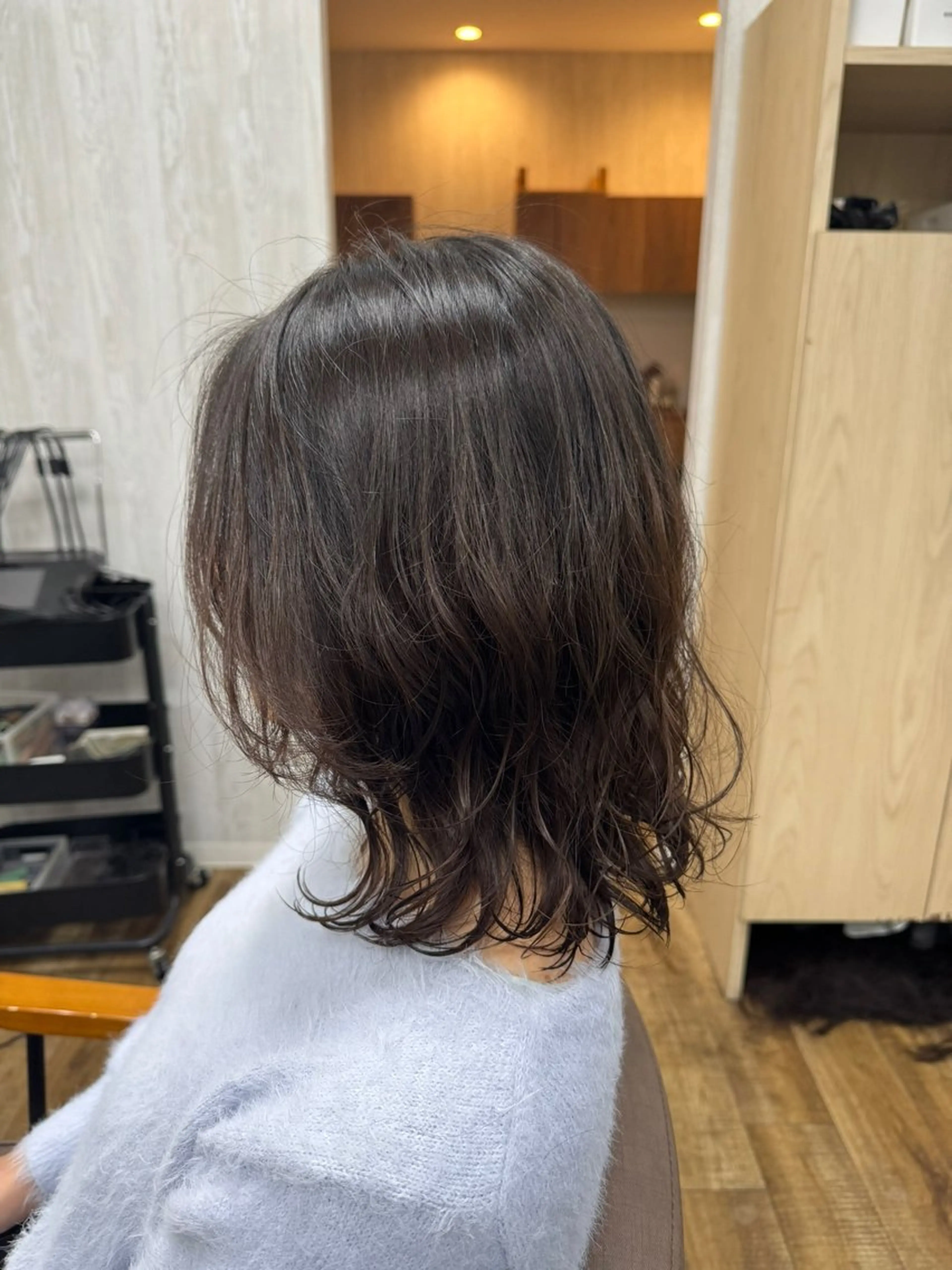 ミディアム パーマ 二俣 秋亜のヘアスタイル