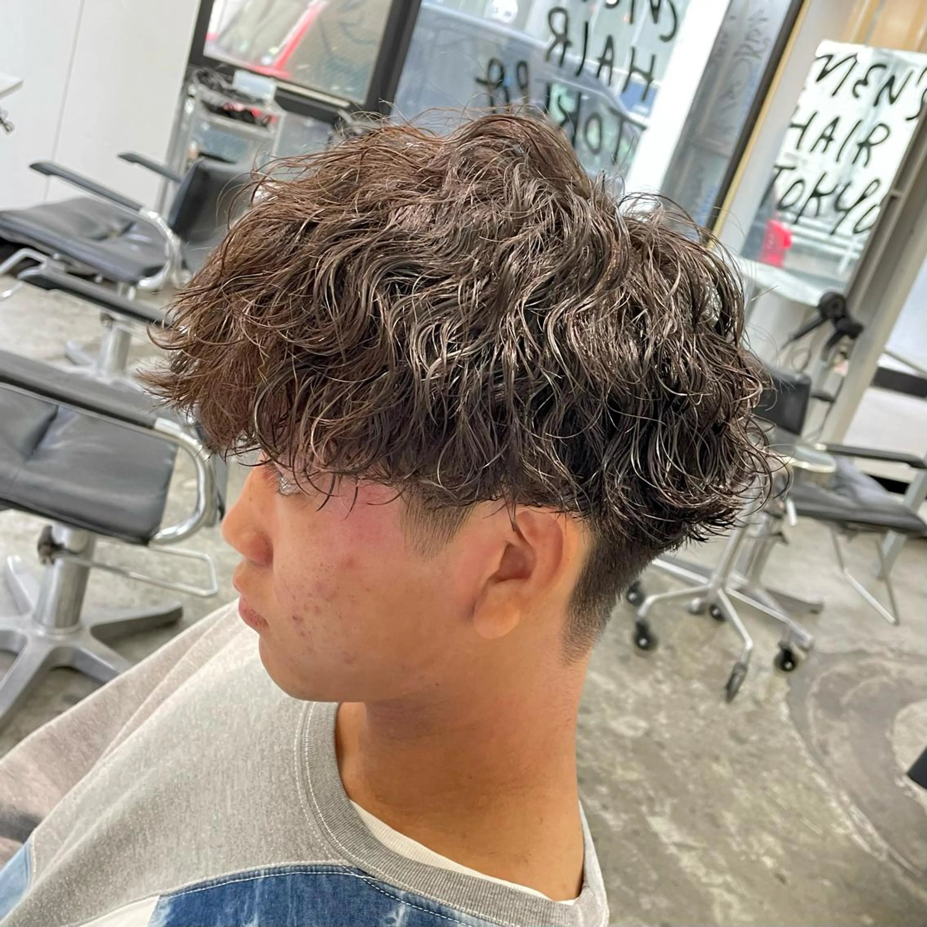 ショート パーマ メンズ 波巻きパーマ カット パーマ メンズ特化美容師/ 藤戸 椋のヘアスタイル