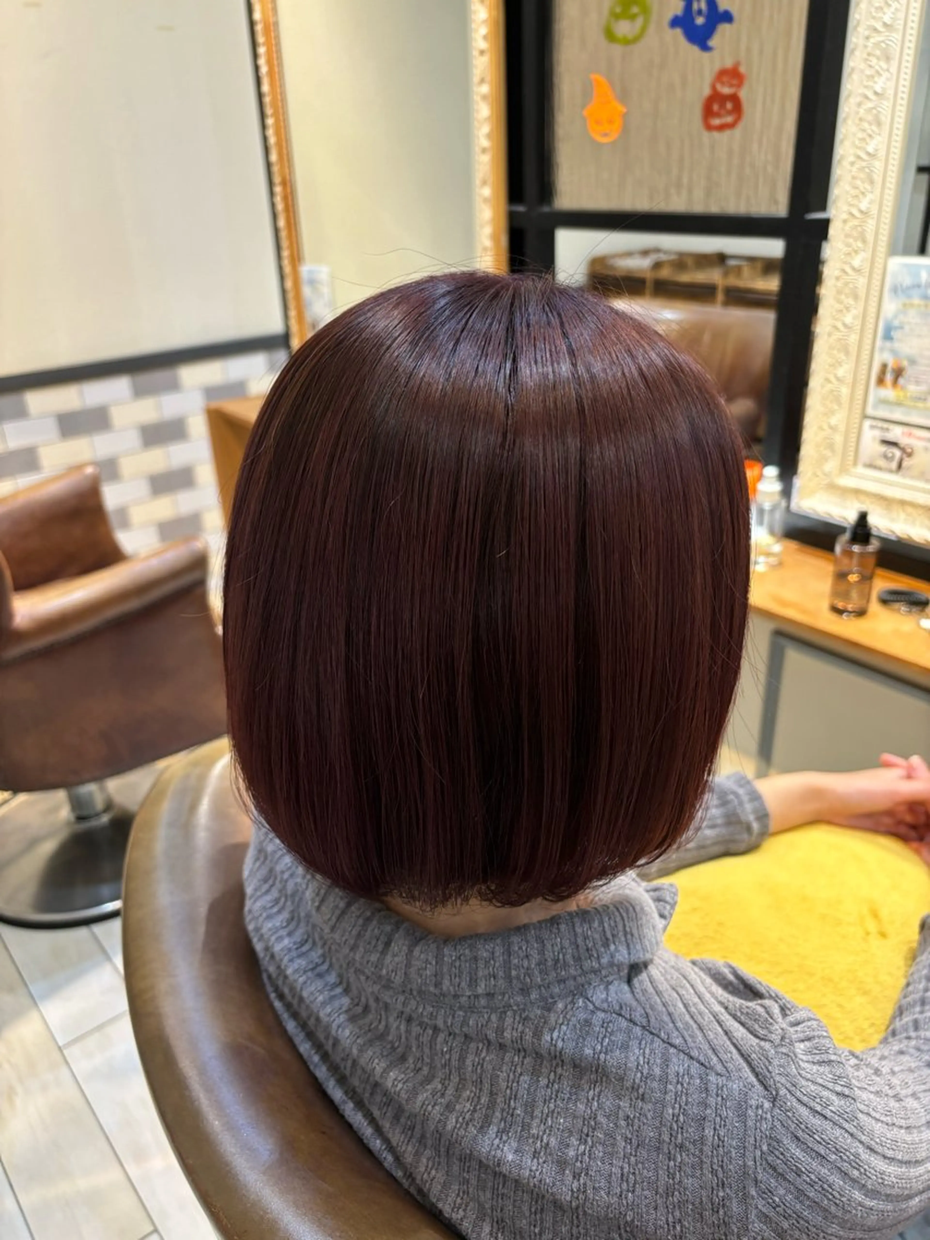 ショート カラー レッドカラー 古屋 澪　艶髪カラー✨のヘアスタイル