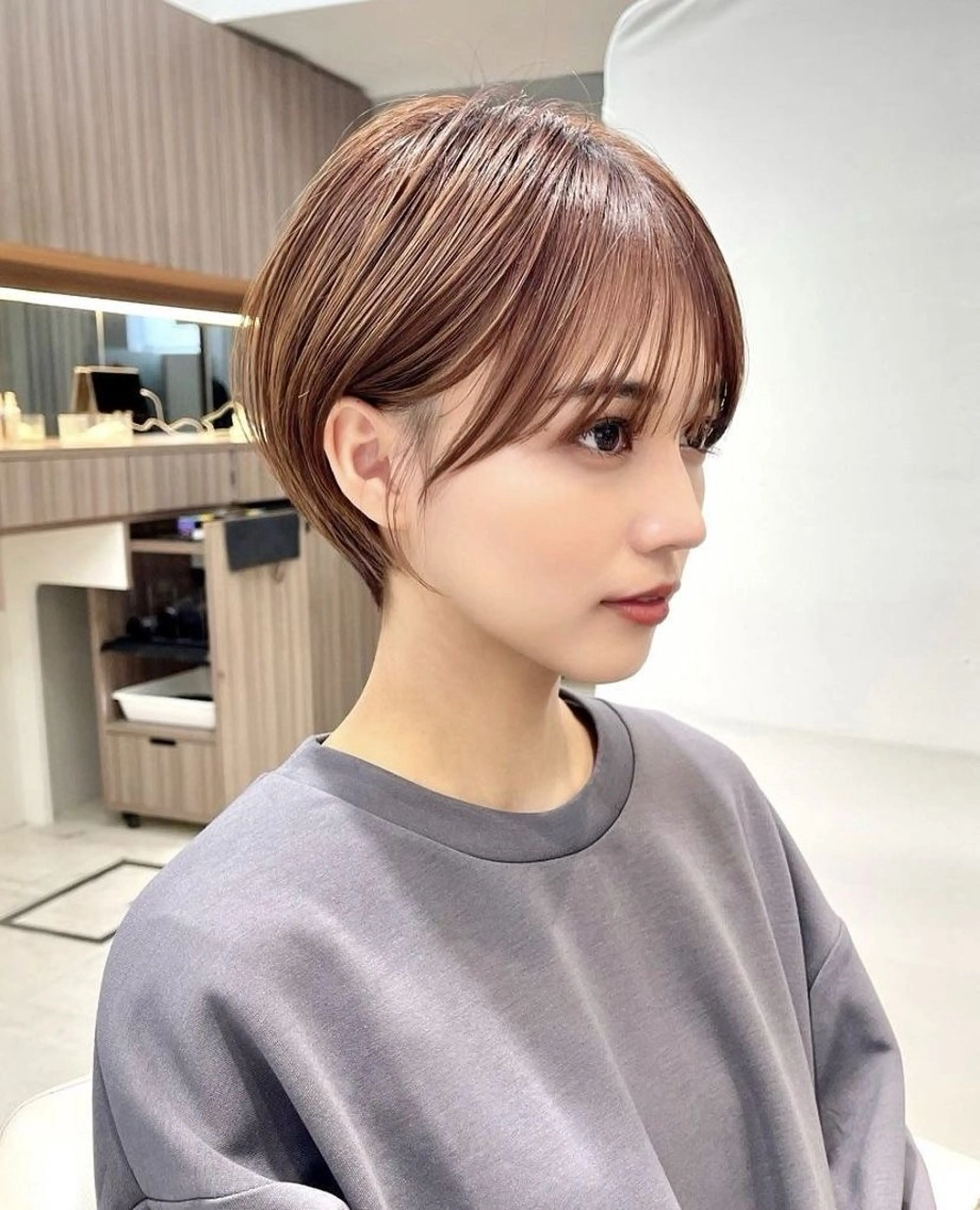 ショート ROBBY表参道所属・木村【ショート/ 耳だしショート】のヘアスタイル