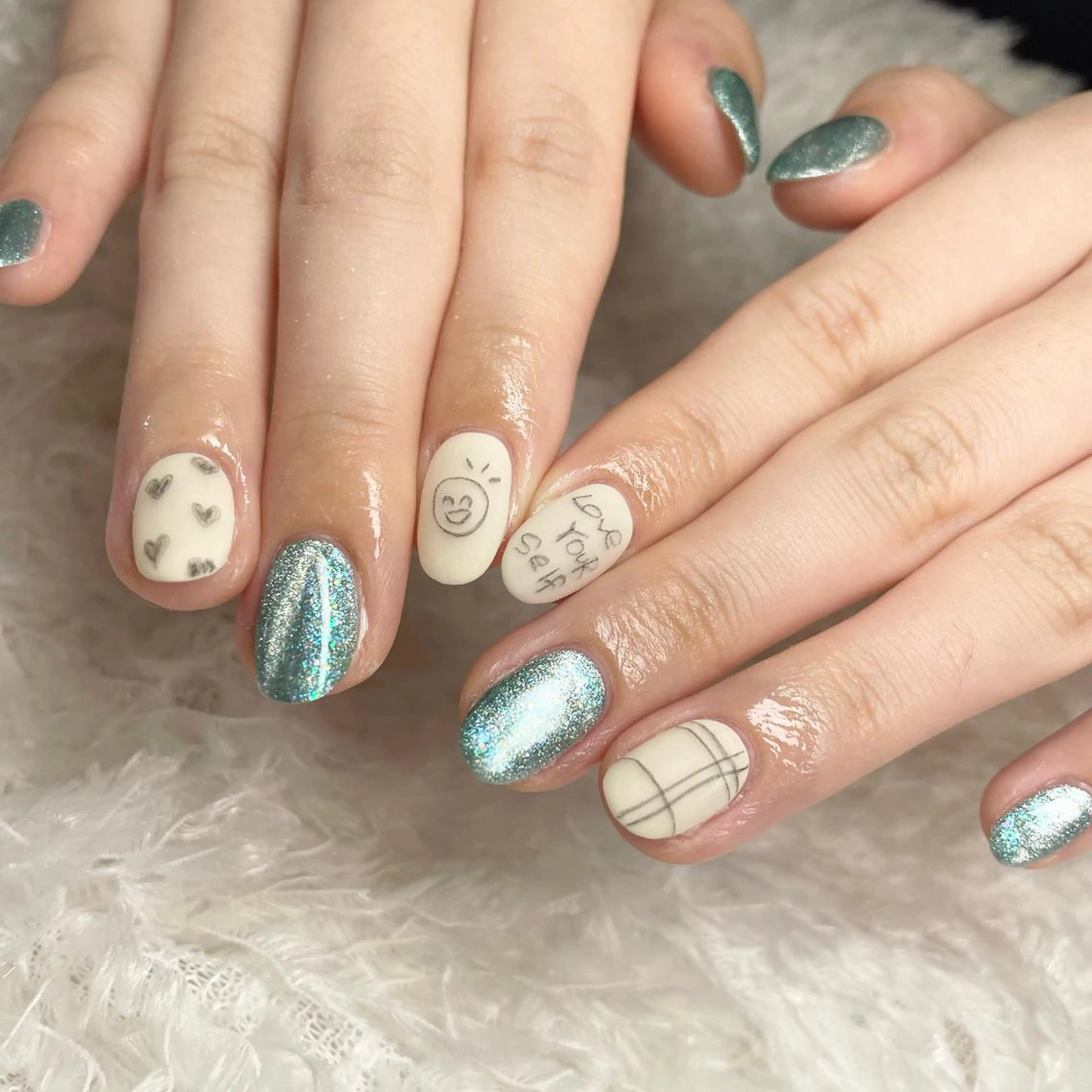 ネイル 鈴木 華乃のネイルデザイン