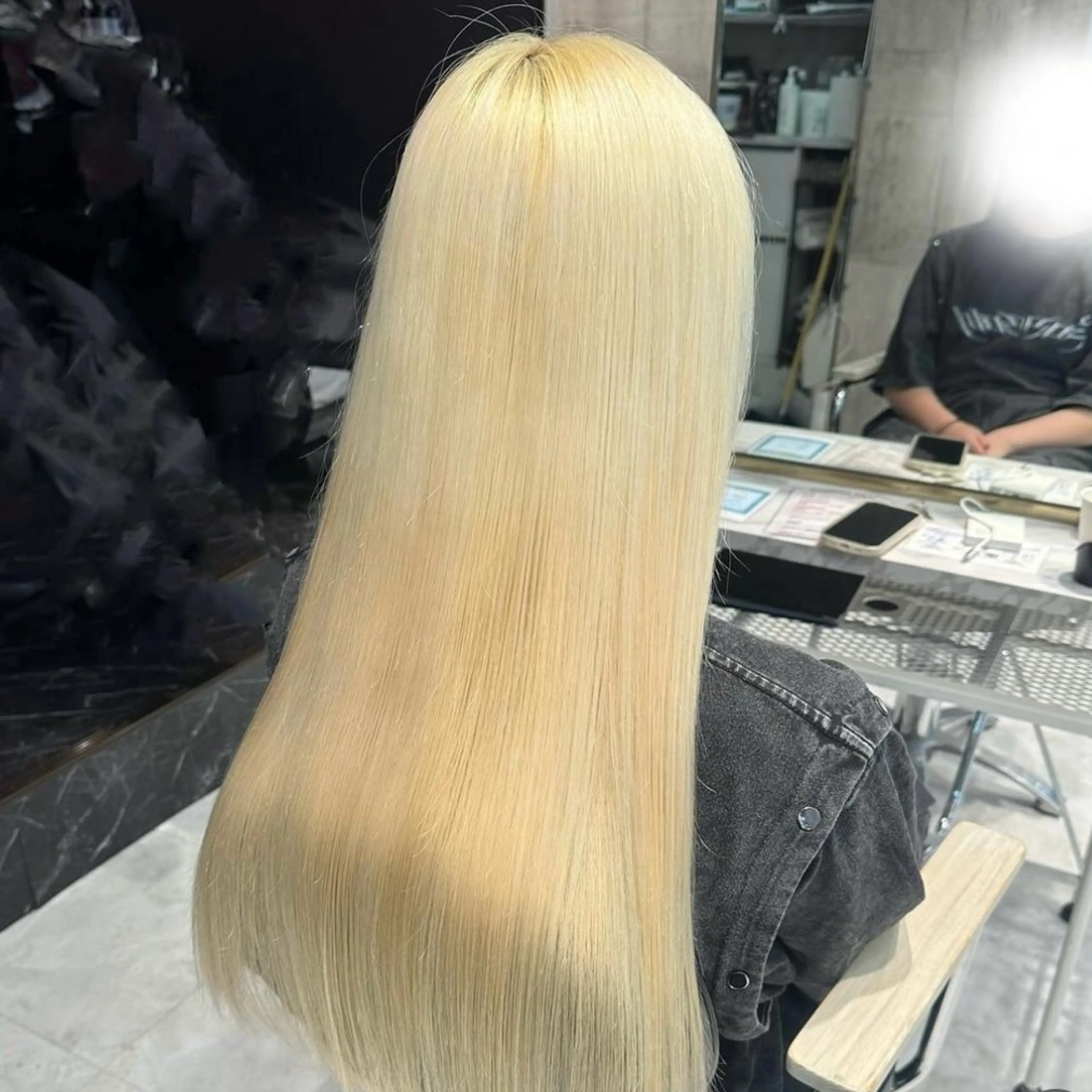 セミロング カラー ヘアアレンジ メンズ メンズブリーチ メンズハイトーン メンズ韓国風 ベージュカラー ブリーチ ヘアカラー トリートメント 🌟🍒ハイトーン 韓国ヘア/ユウミのヘアスタイル