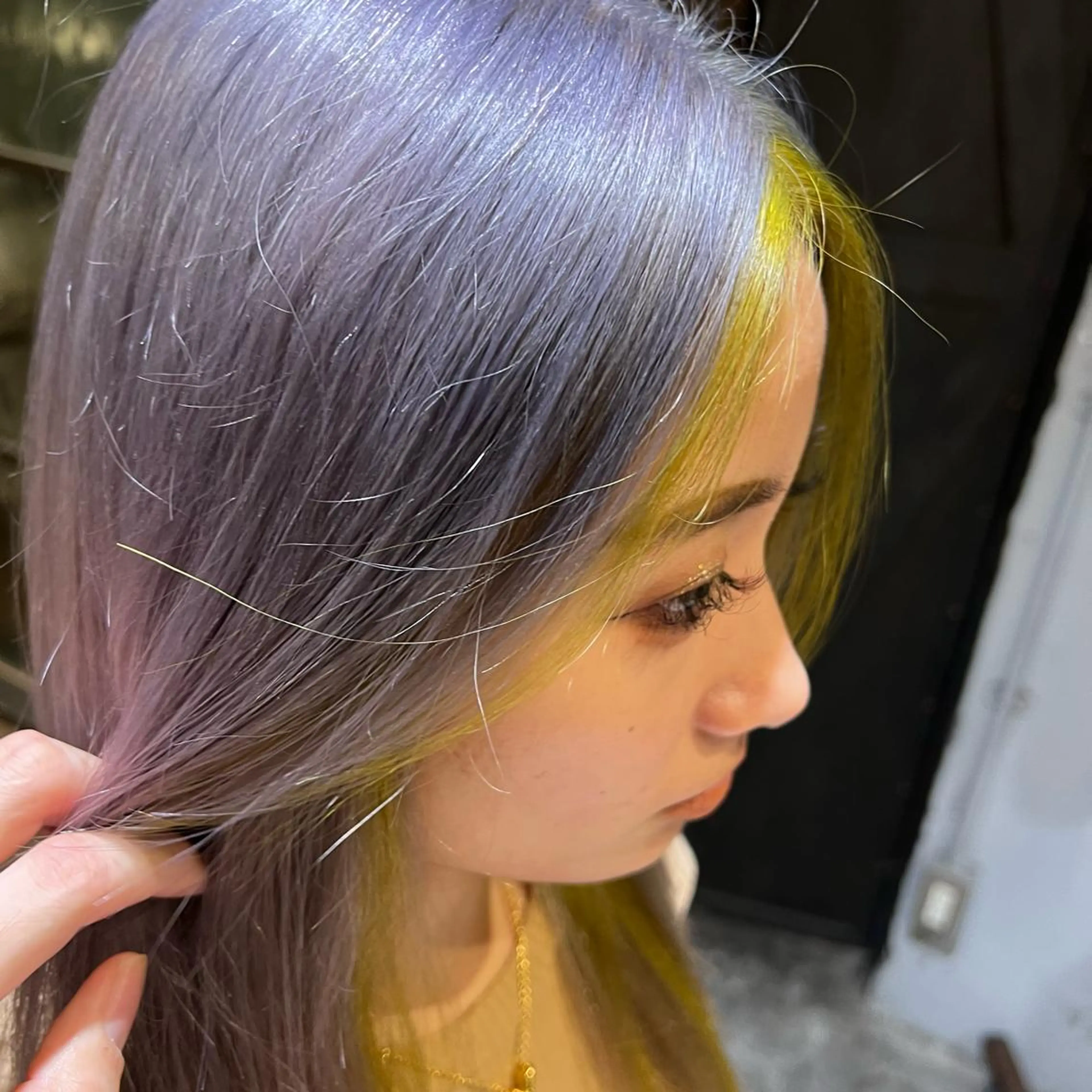 ミディアム カラー ハイトーンカラー カット ヘアカラー 小笠原 悠斗のヘアスタイル