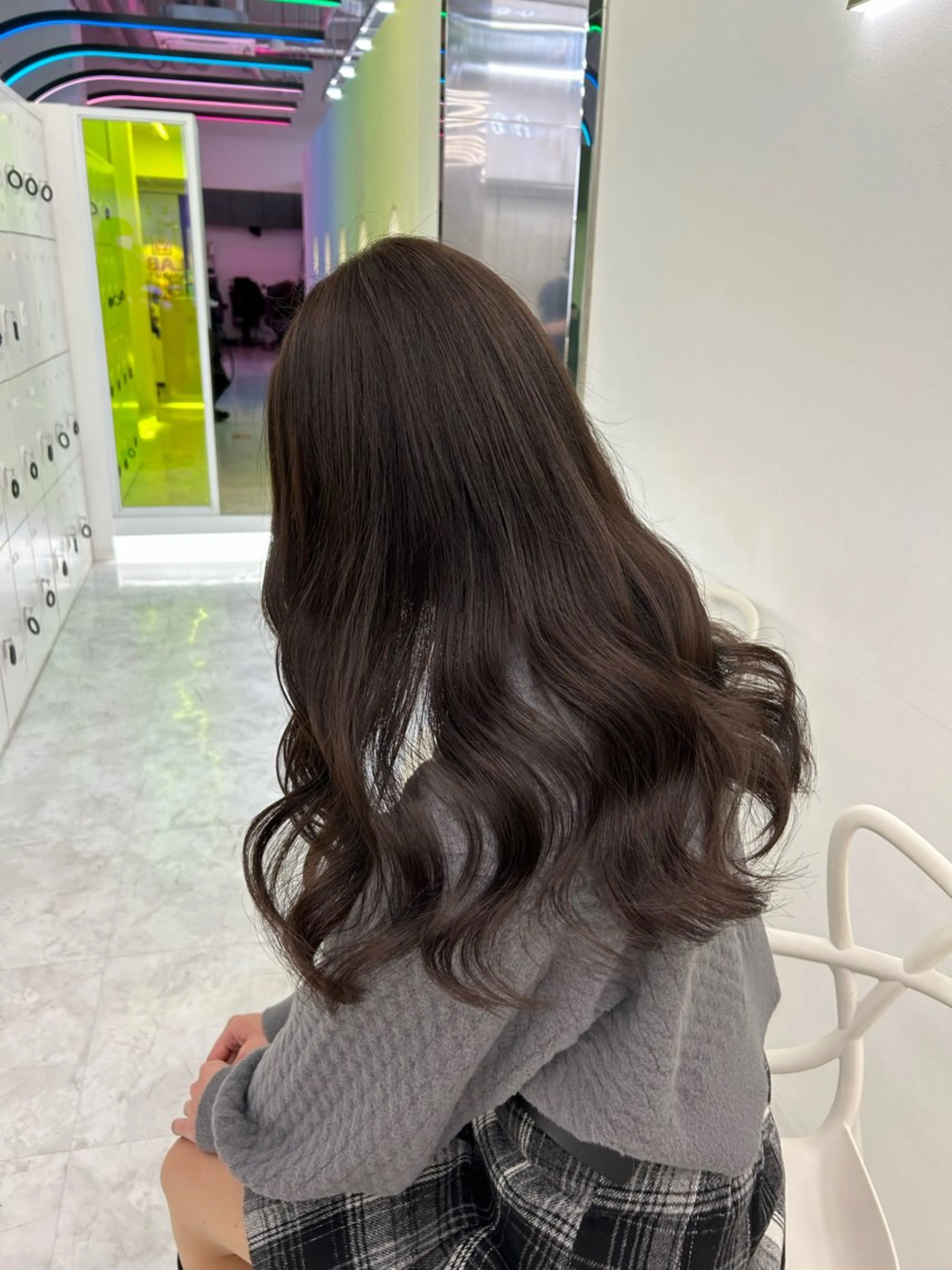 ロング ヘアカラー ヘッドスパ ヘアセット 🤍上質艶ワンホン ヘアMAYU🤍のヘアスタイル