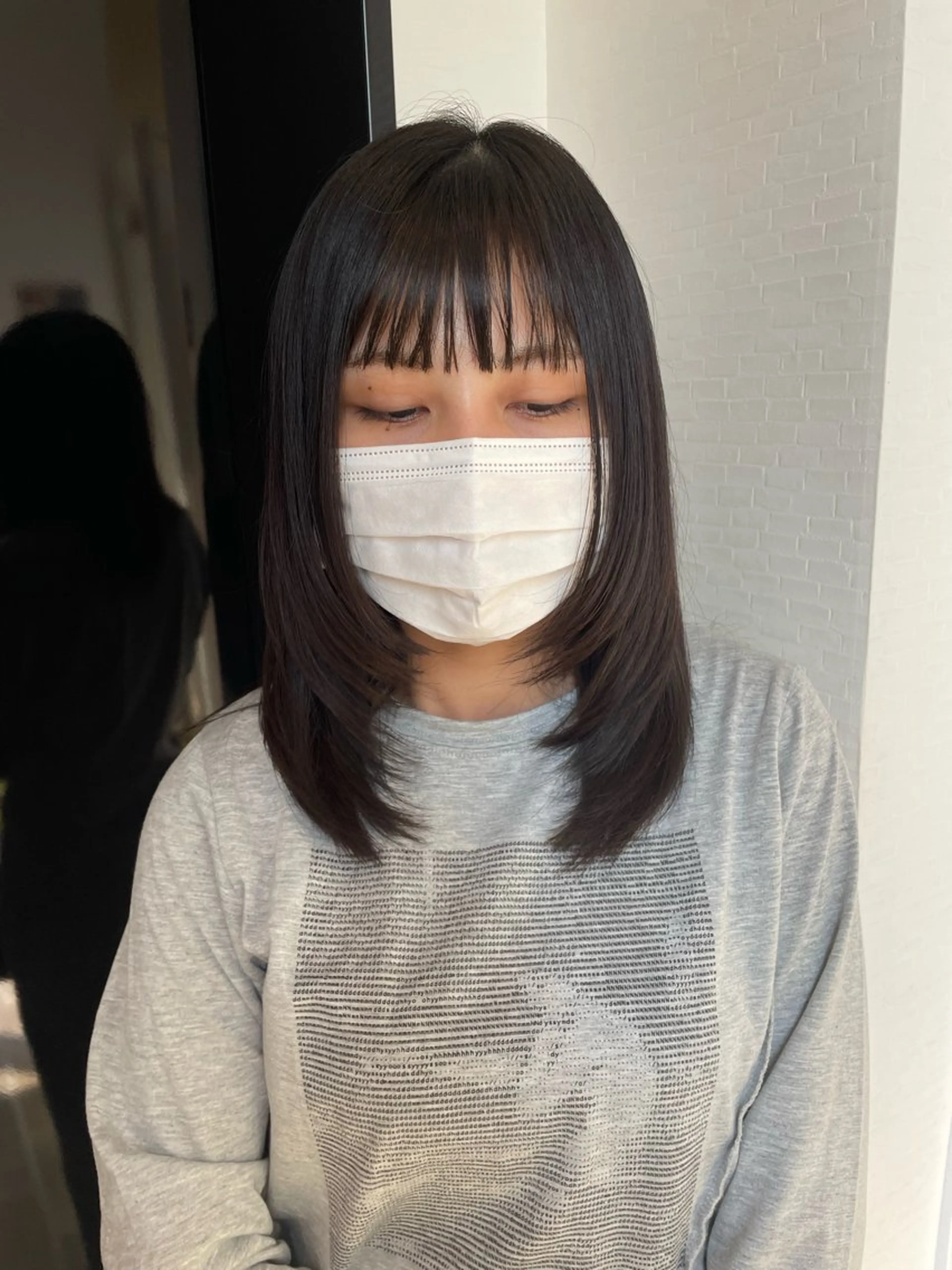 セミロング カラー 黒髪 ナチュラルブラック レイヤーカット カット ヘアカラー トリートメント STAR RIVER所属・YUI/ ブリーチカラー🌷のヘアスタイル