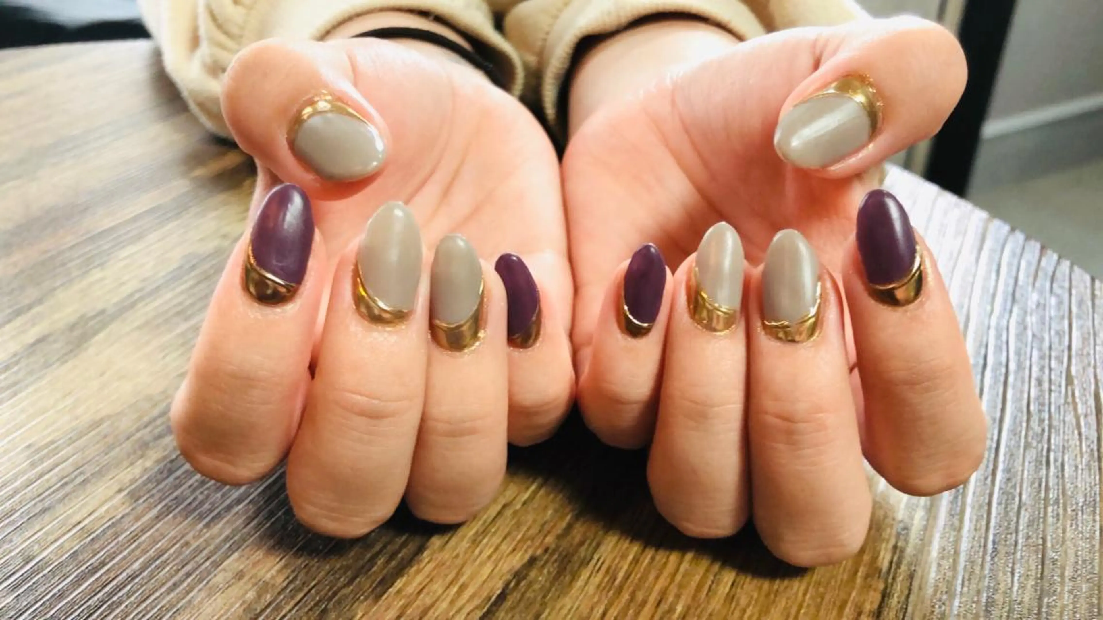 ネイル ミラーネイル ハンドネイル エステ／ネイル/脱毛 R.Msalonのネイルデザイン