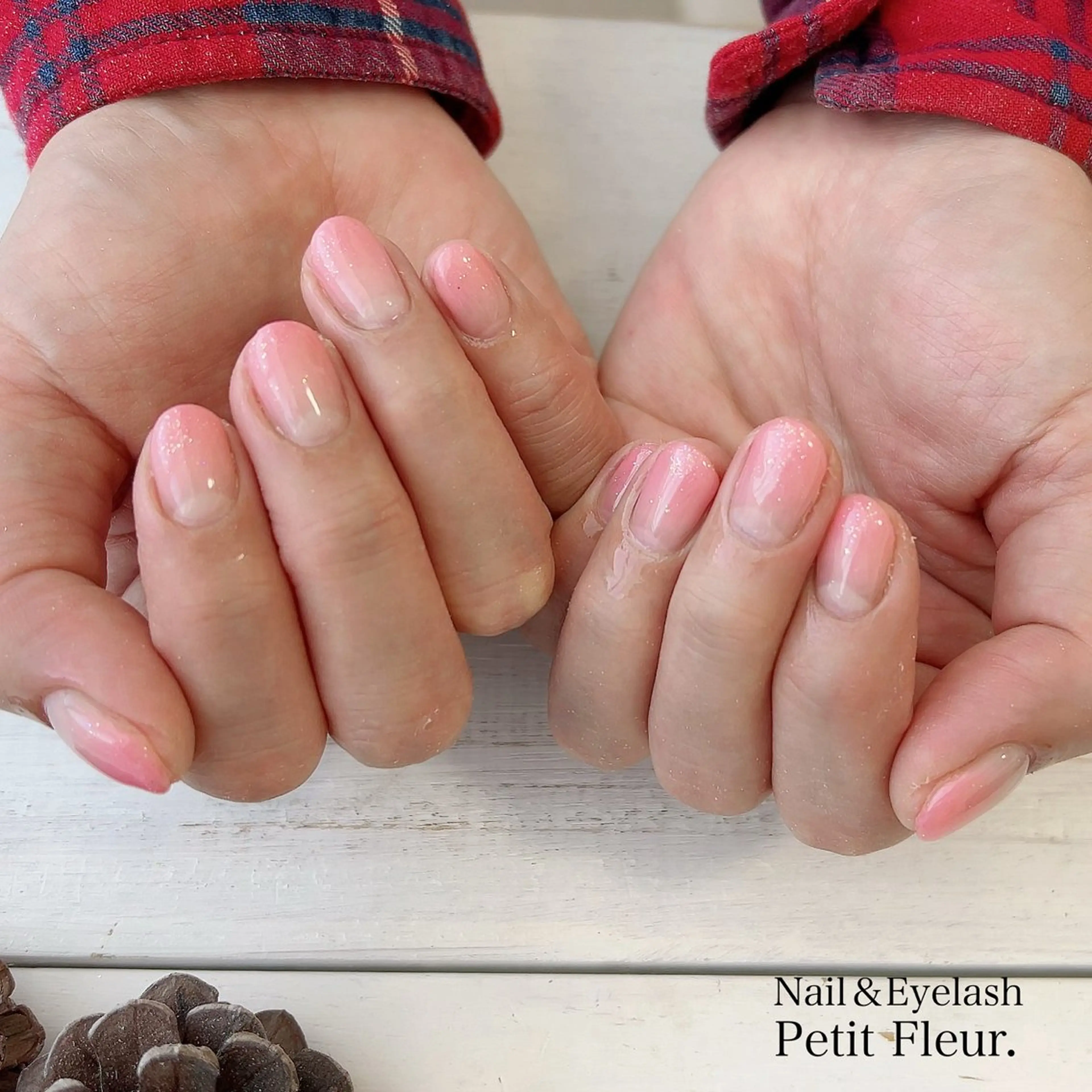 ネイル Petit Fleur所属・青柳 亜梨奈のマツエク・マツパデザイン