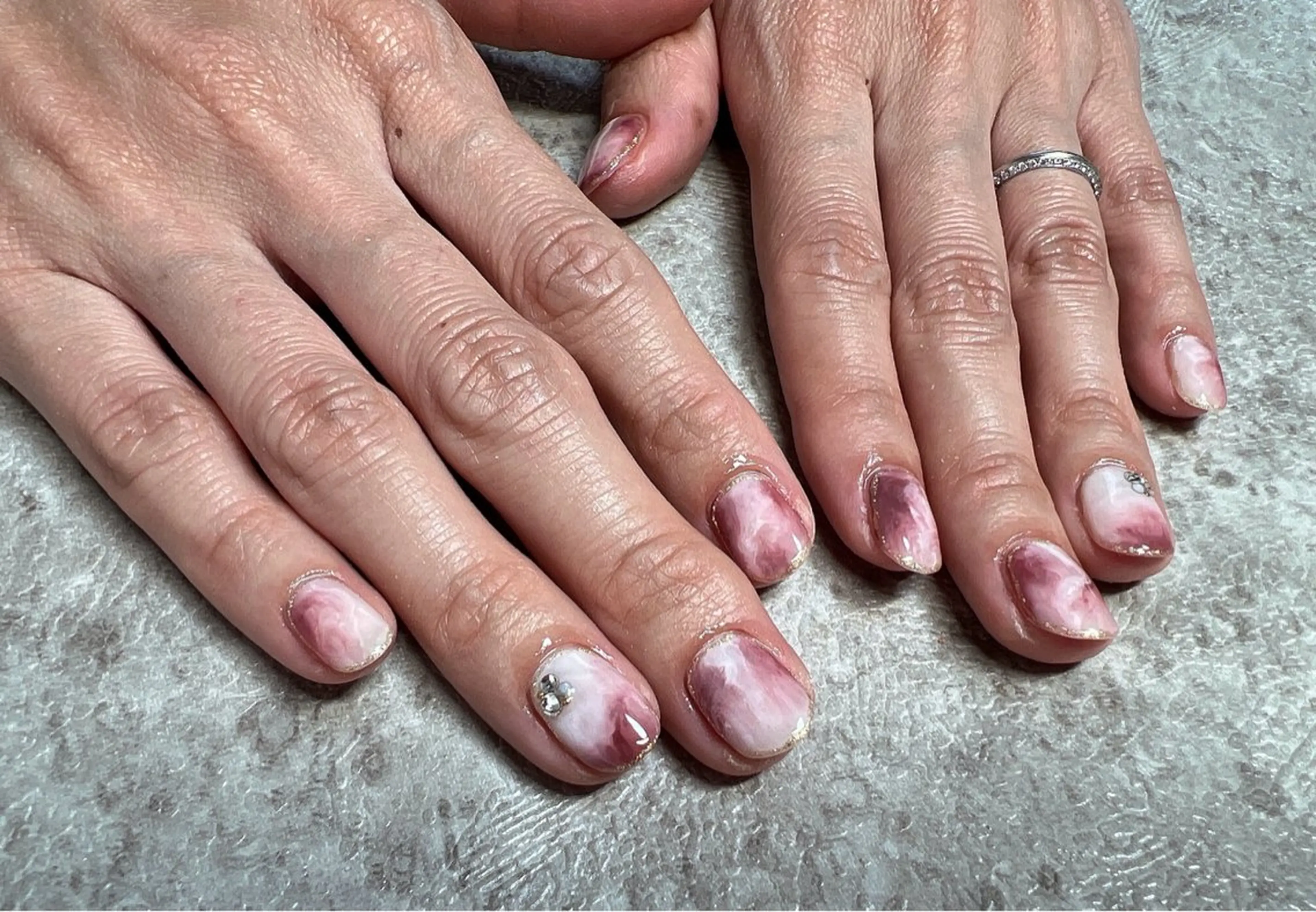 ネイル ハンドネイル Lavish nailのネイルデザイン